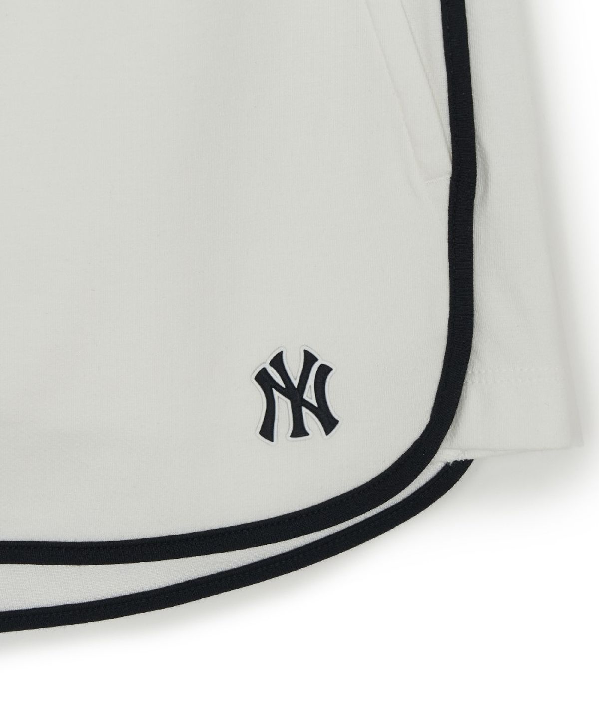 엠엘비(MLB) 여성 베이직 스몰로고 러닝 돌핀 팬츠 NY (Ivory)