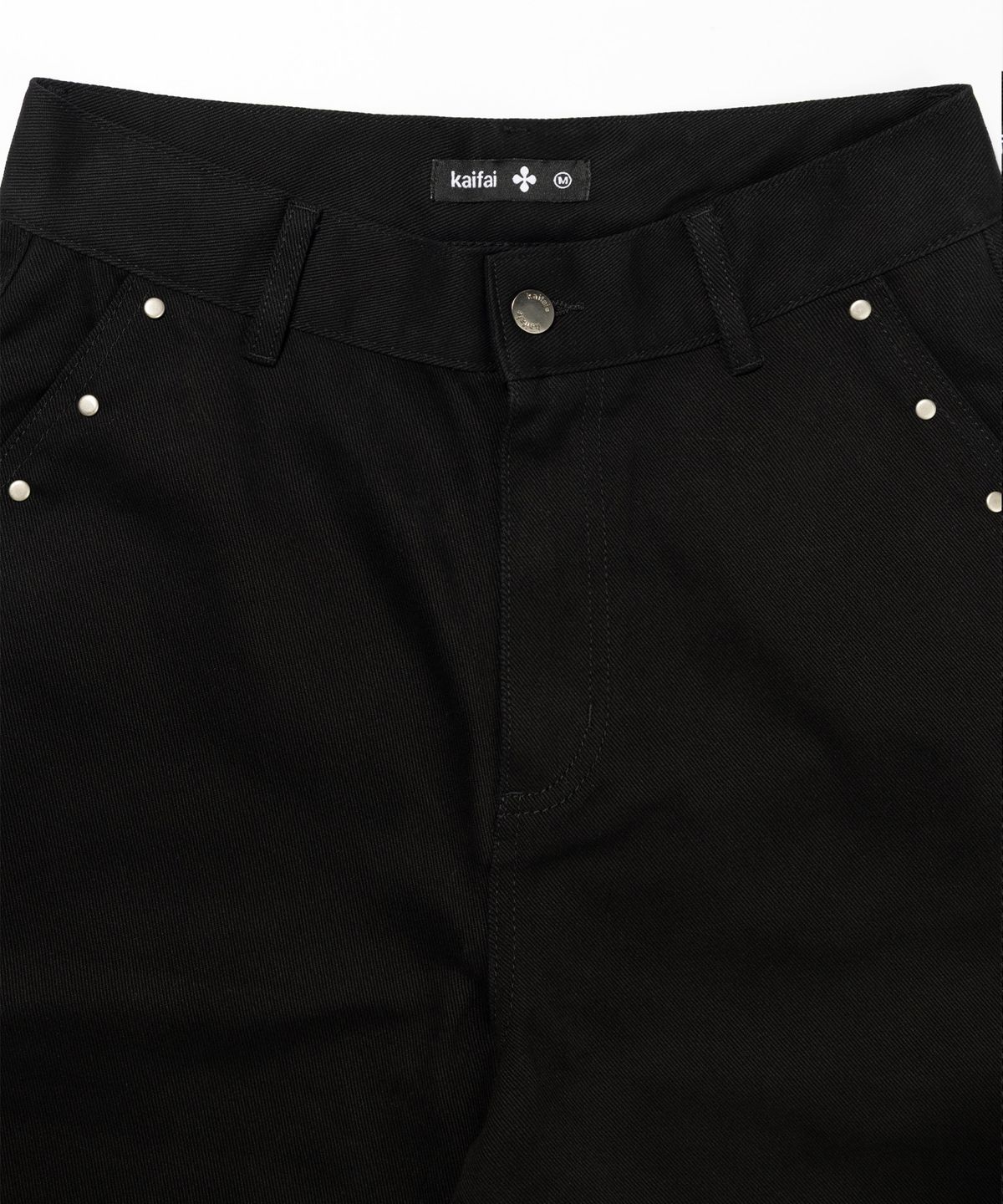 카이파이(KAIFAI) 스타 스터드 버뮤다 팬츠 (블랙) K26QC241