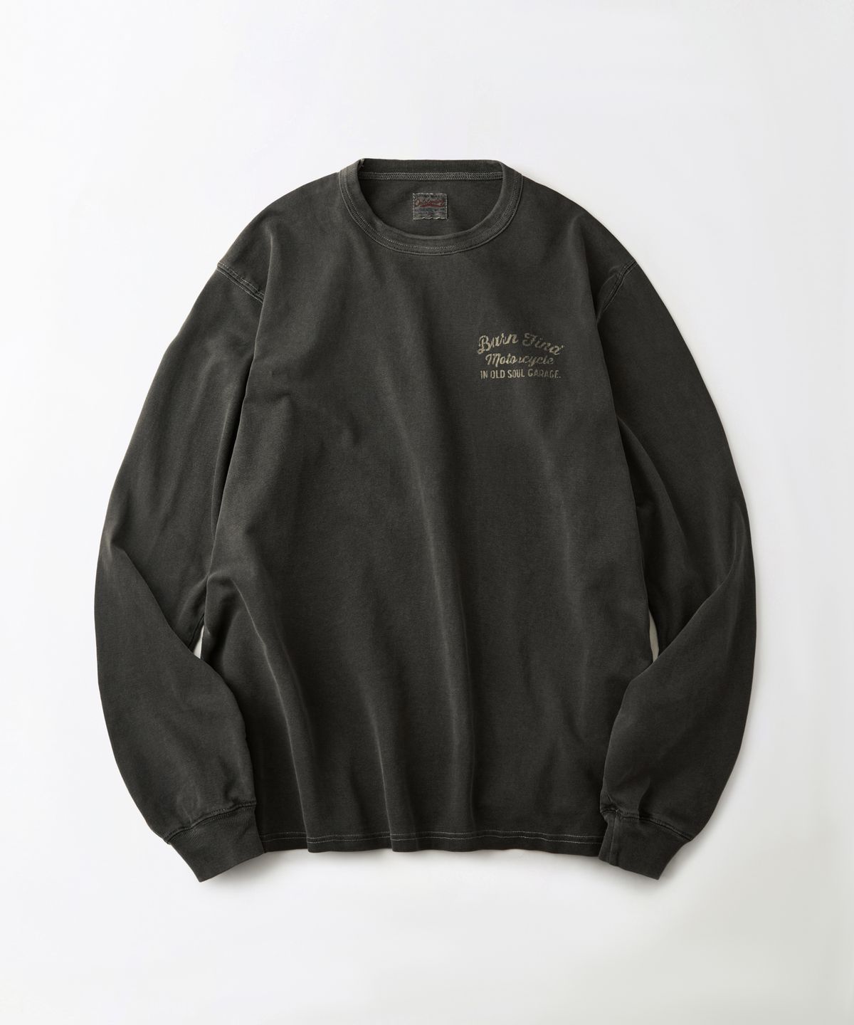 아웃스탠딩(OUTSTANDING) MOT SERIES LONG SLEEVE(SOUL GARAGE)_PIGMENT CHARCOAL