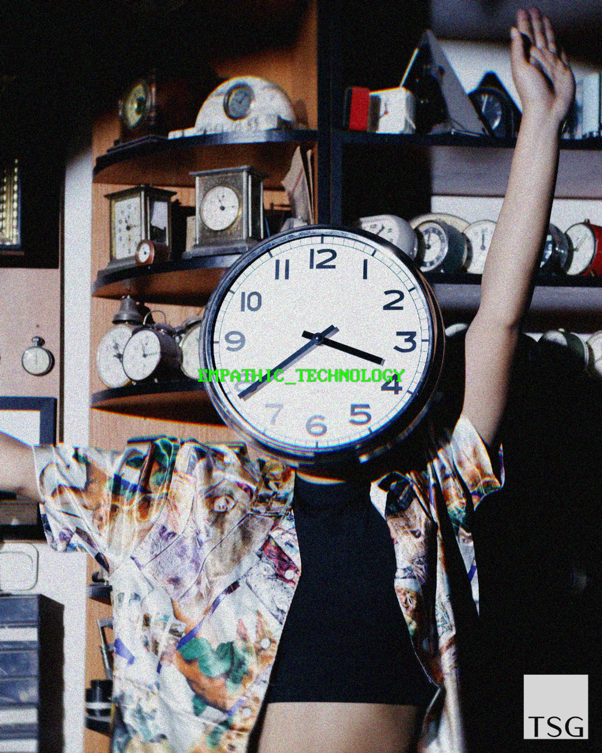 티셔츠 갤러리(TSHIRTS GALLERY) [17s FINE] Retro Empathic Technology 반팔 티셔츠 - Analog Watch