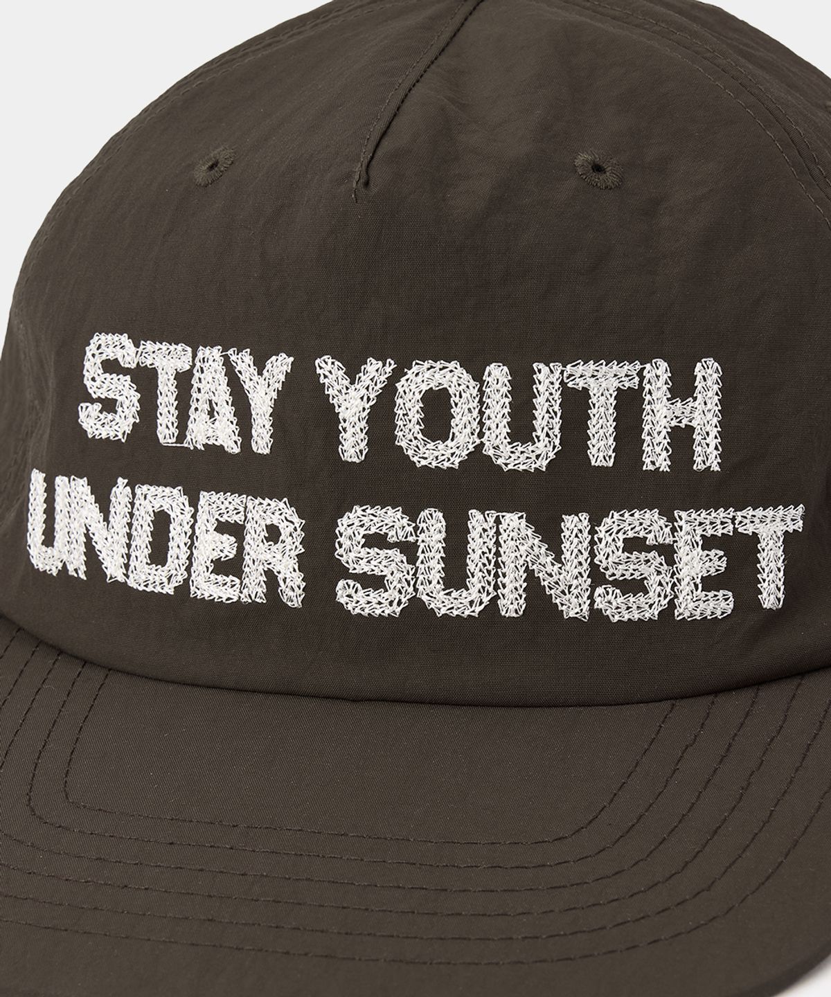 메종미네드(MAISON MINED) NYLON TRUCKER CAP BROWN