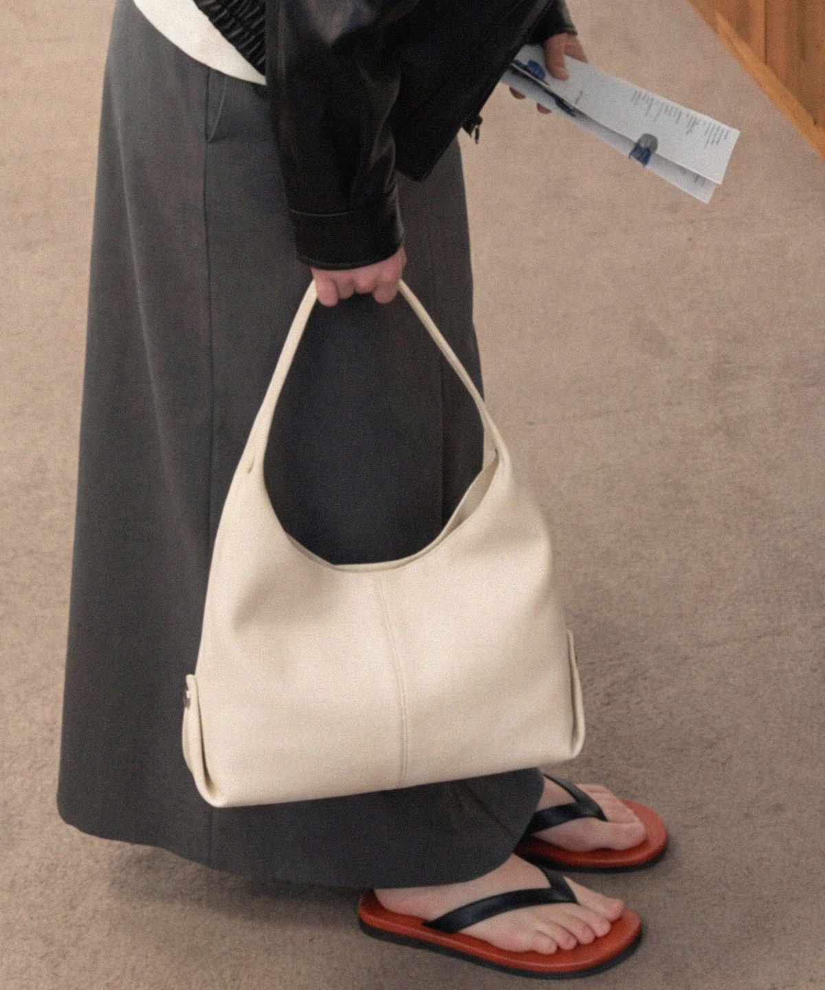 시야쥬(SIYAZU) SIAC3076 Lambskin Flow Bag M_Ivory