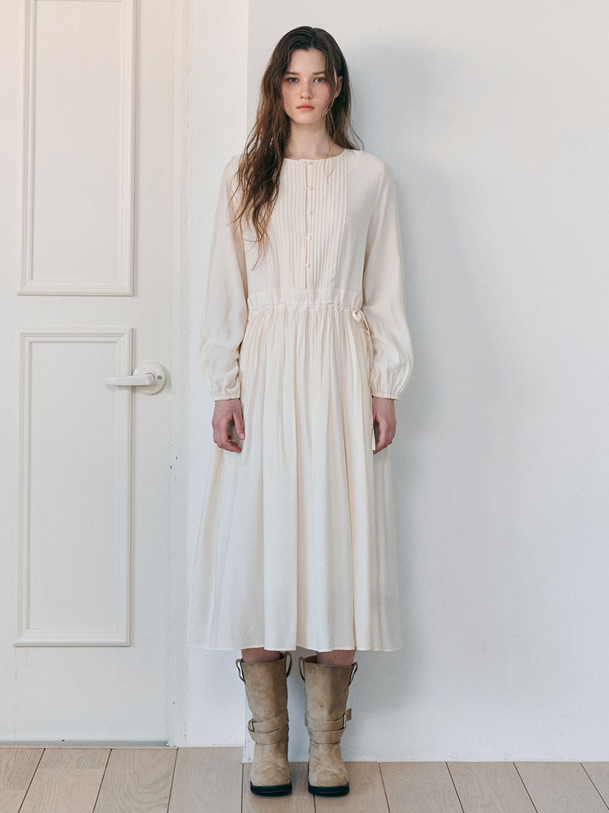 에트몽(ETMON) Pintuck Button Long Dress, Cream