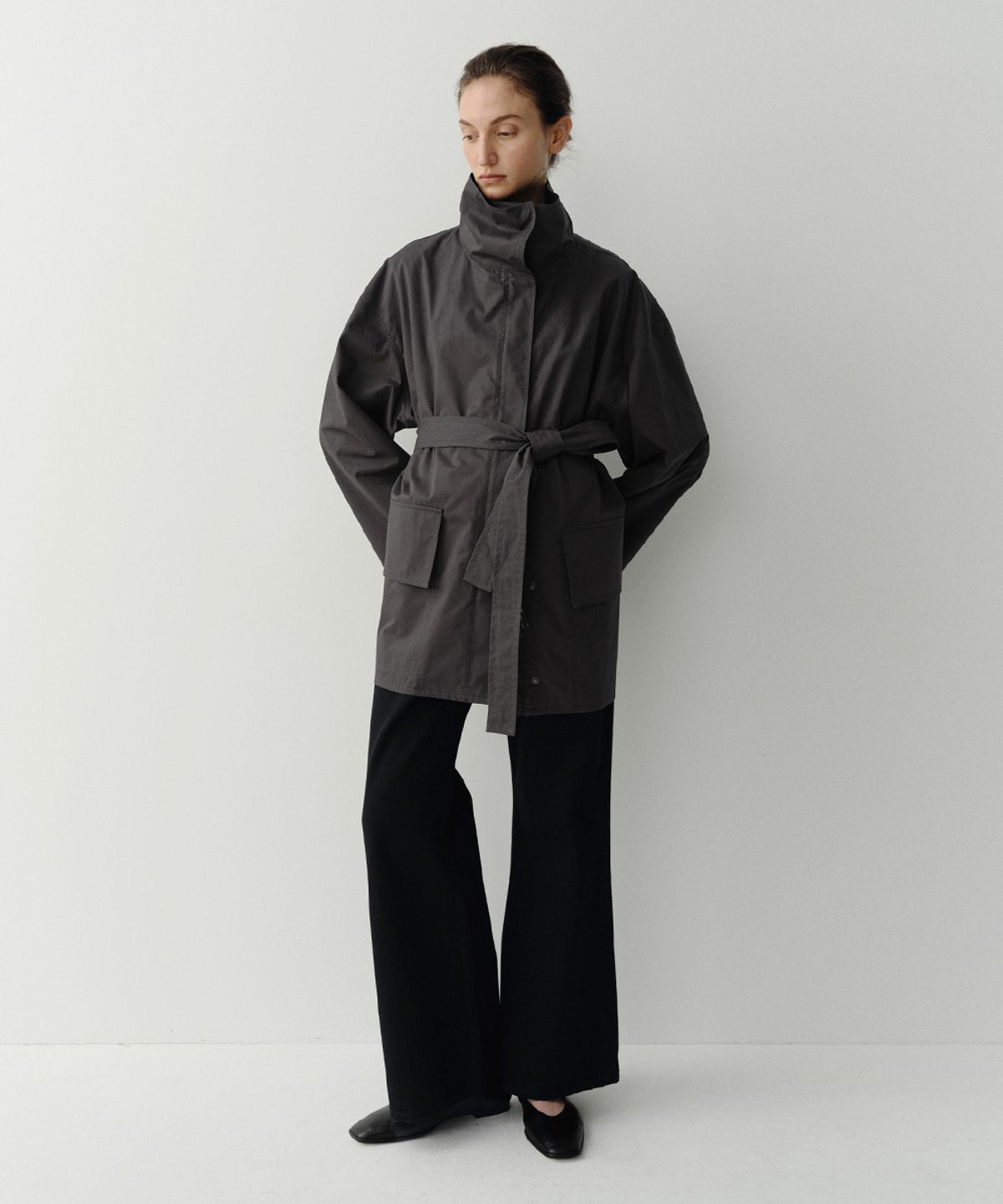 이아(EAAH) PAIGE UTILITY JACKET (CHARCOAL)