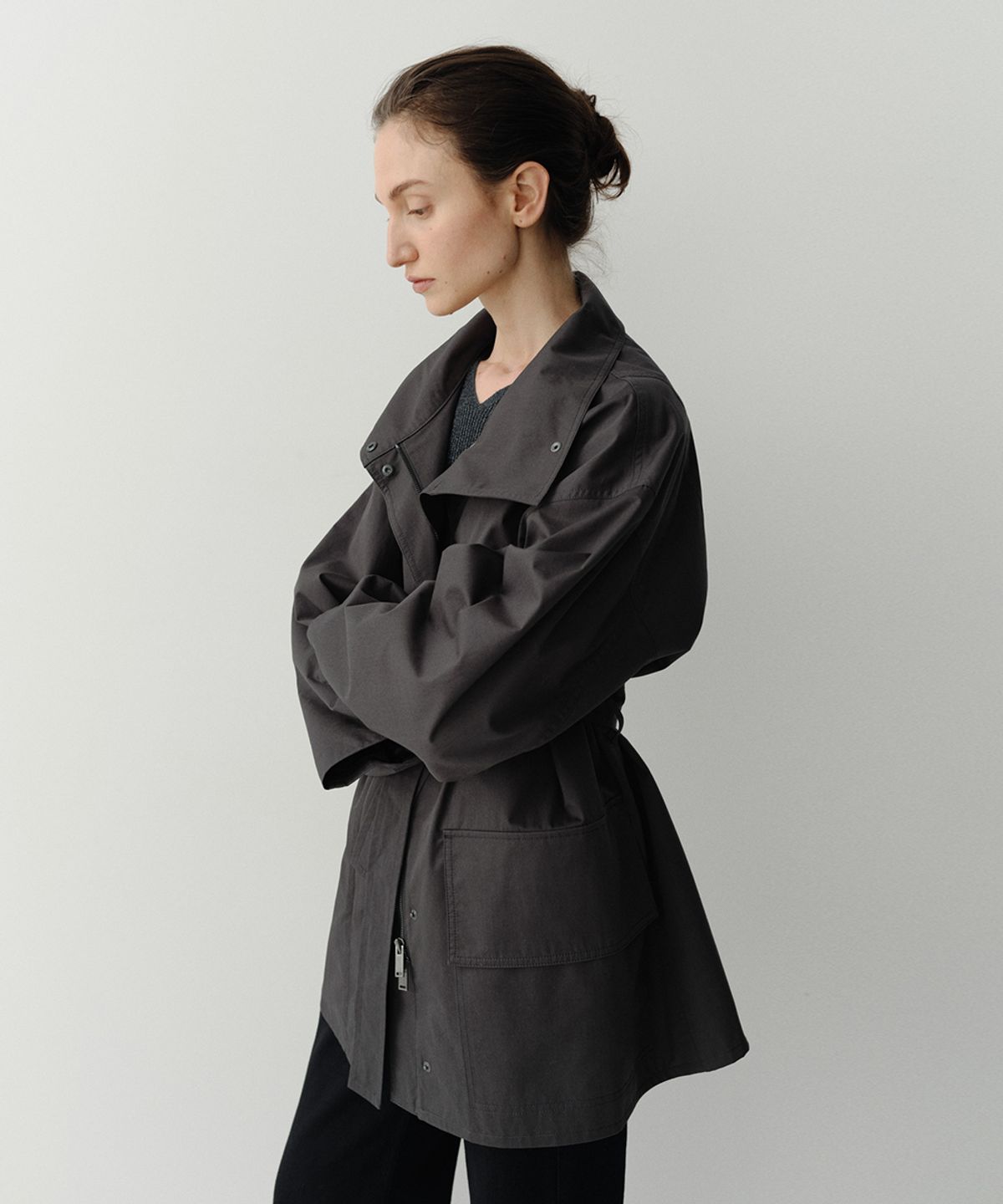 이아(EAAH) PAIGE UTILITY JACKET (CHARCOAL)