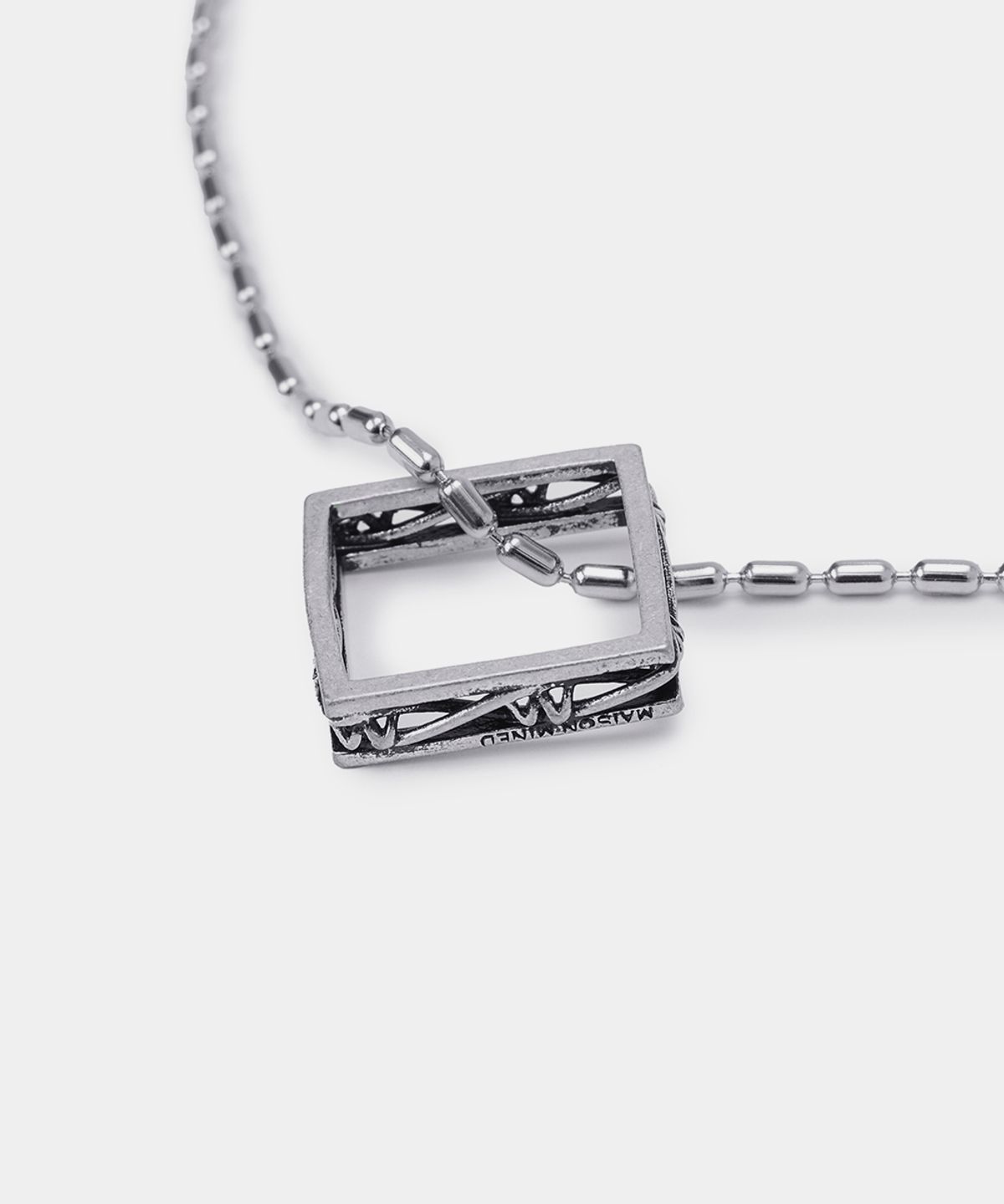 메종미네드(MAISON MINED) SQUARE FUSION NECKLACE