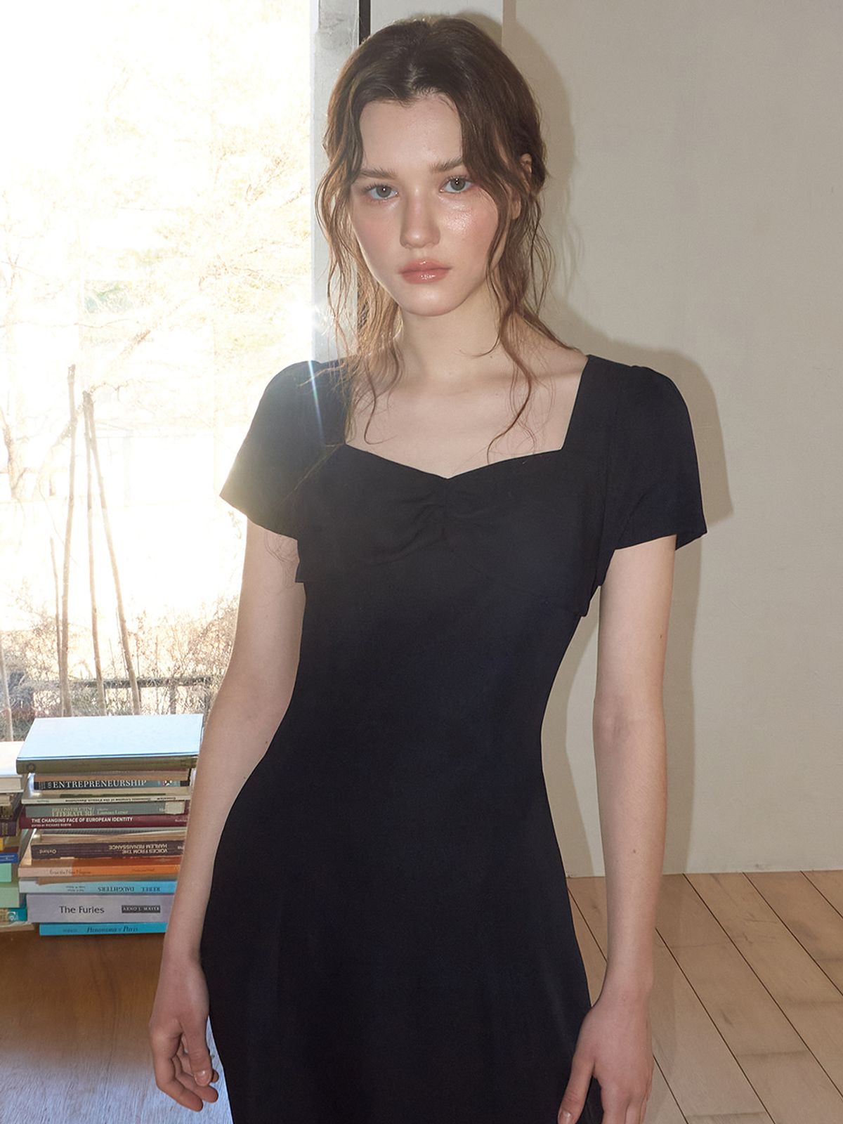 에트몽(ETMON) Heart Neck Ribbon Dress, Black