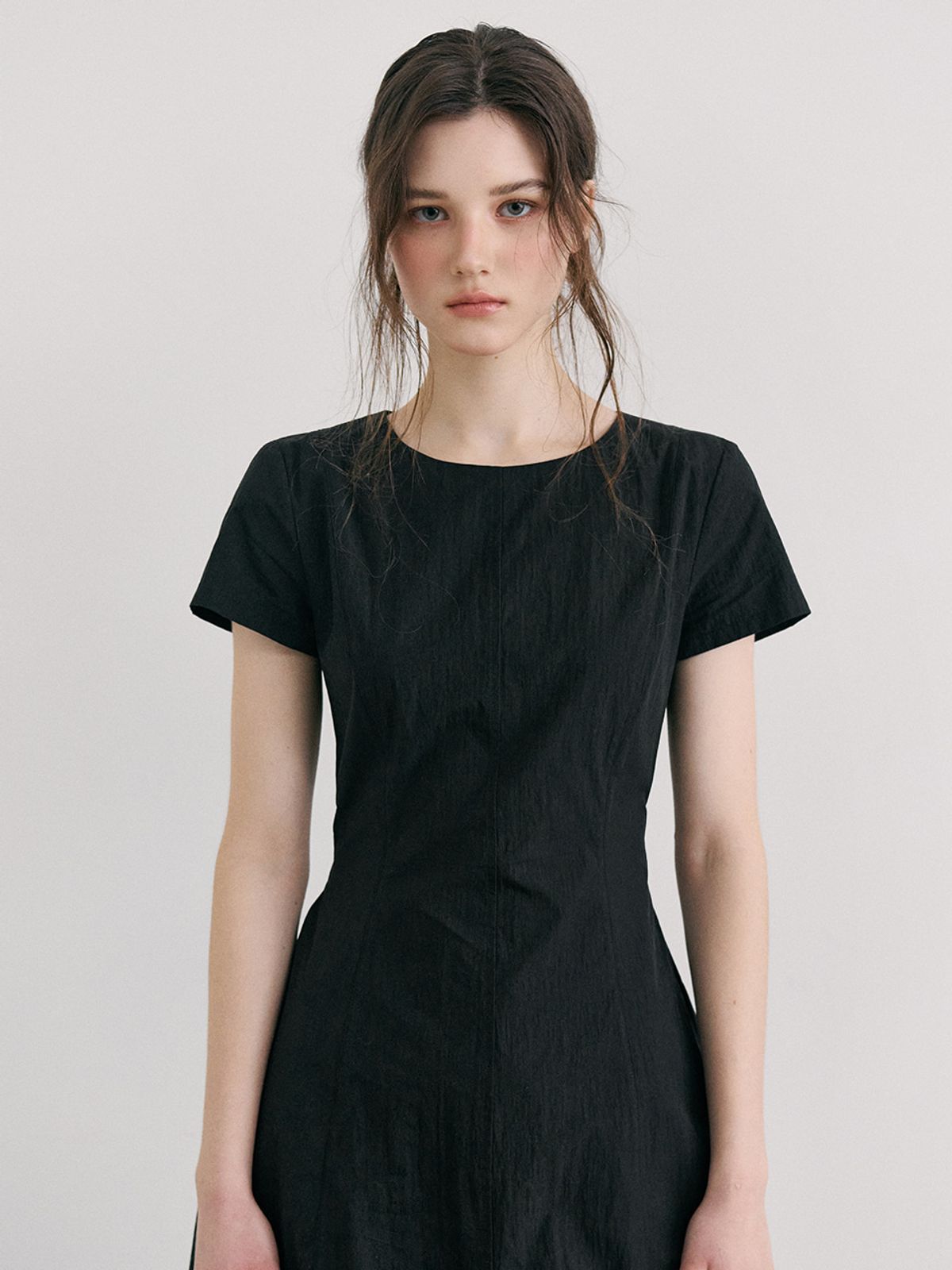 에트몽(ETMON) Side Button Stitch Dress, Black