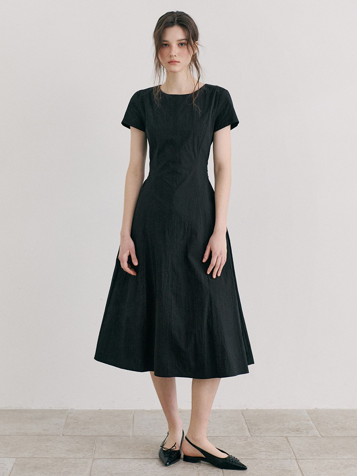 에트몽(ETMON) Side Button Stitch Dress, Black
