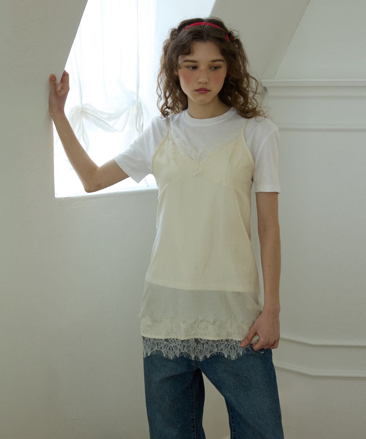 오픈도어스튜디오(OPENDOORSTUDIO) Midnight lace slip top Cream