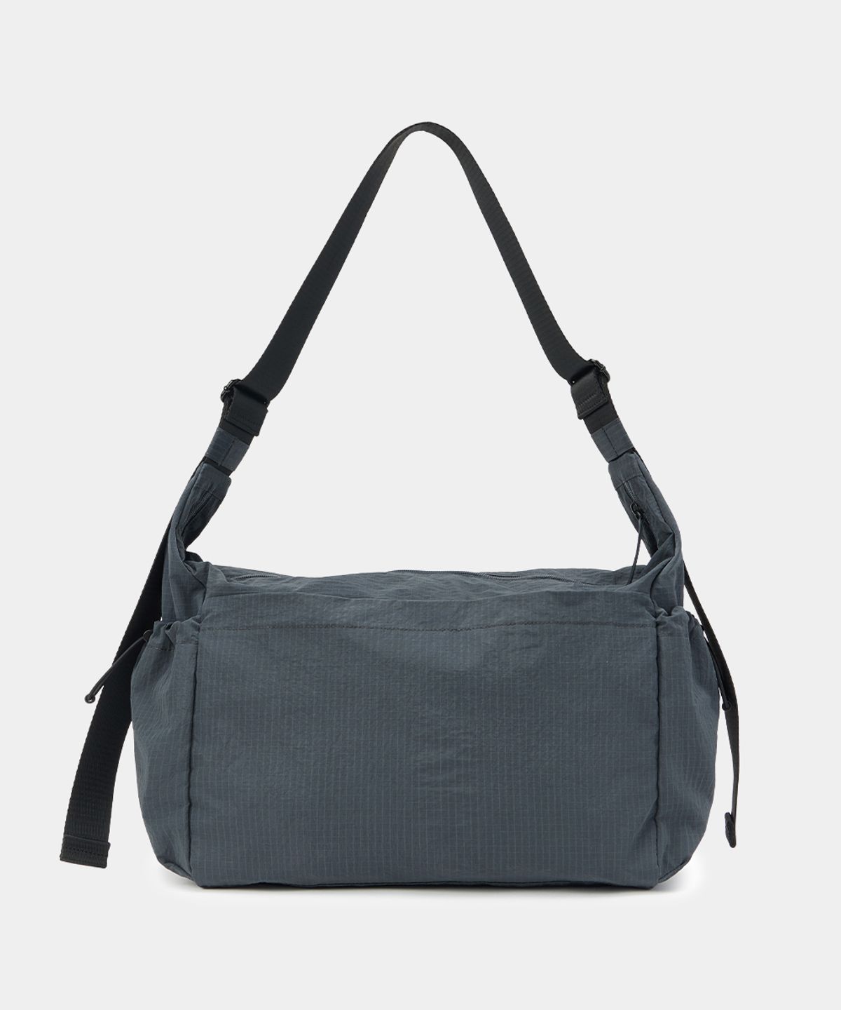 메종미네드(MAISON MINED) NYLON CROSS BAG CHARCOAL