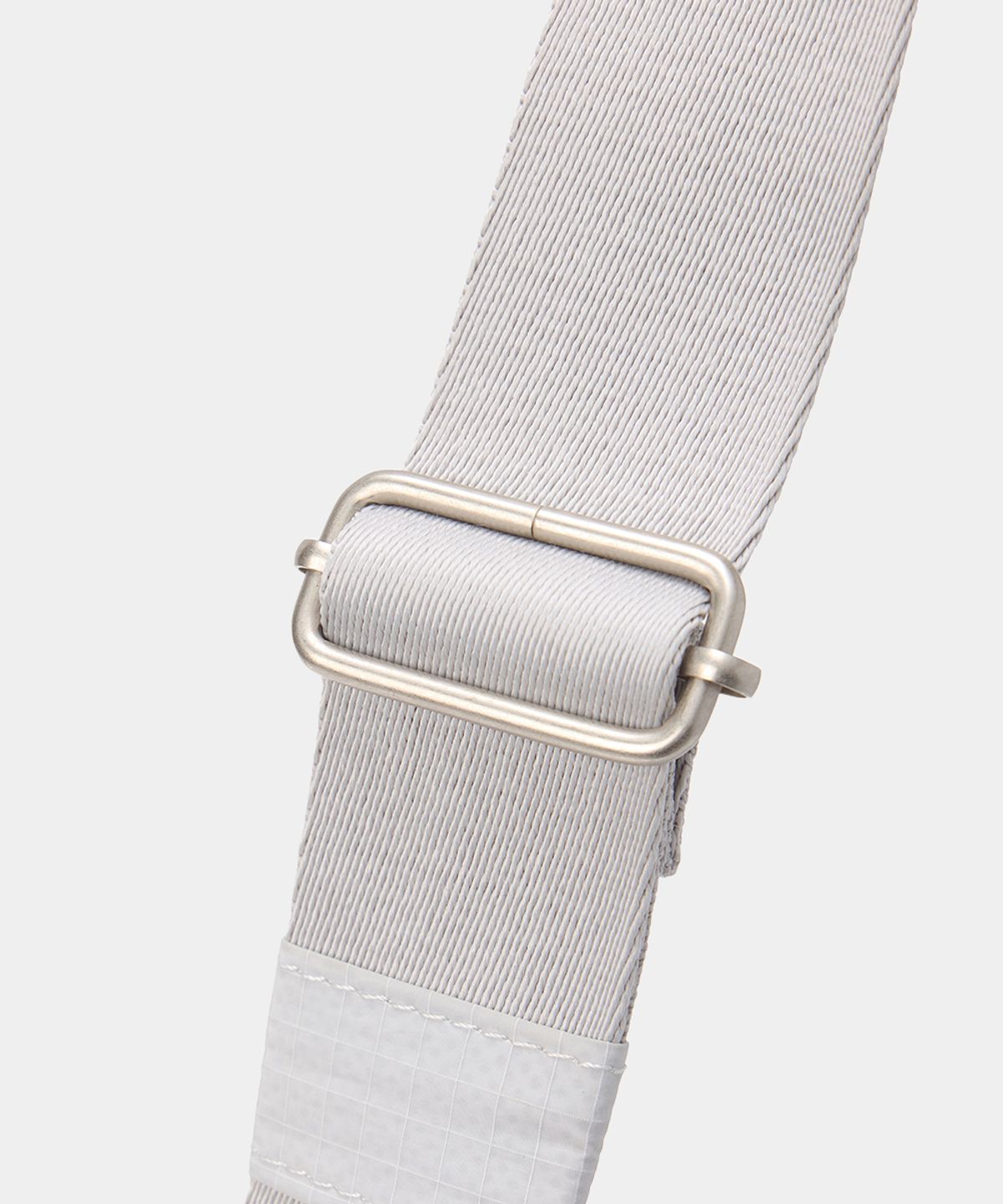 메종미네드(MAISON MINED) NYLON CROSS BAG LIGHT GRAY