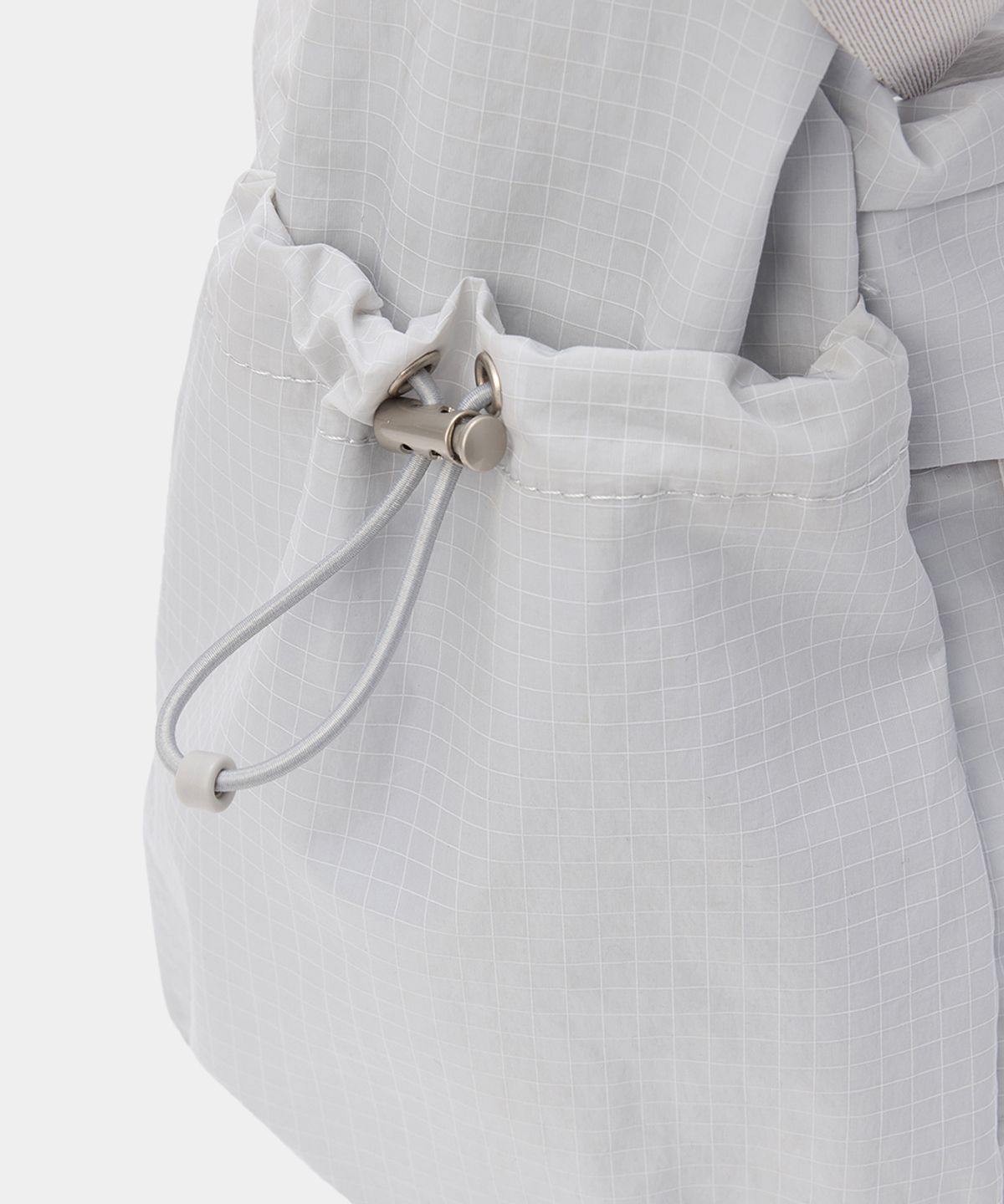 메종미네드(MAISON MINED) NYLON CROSS BAG LIGHT GRAY
