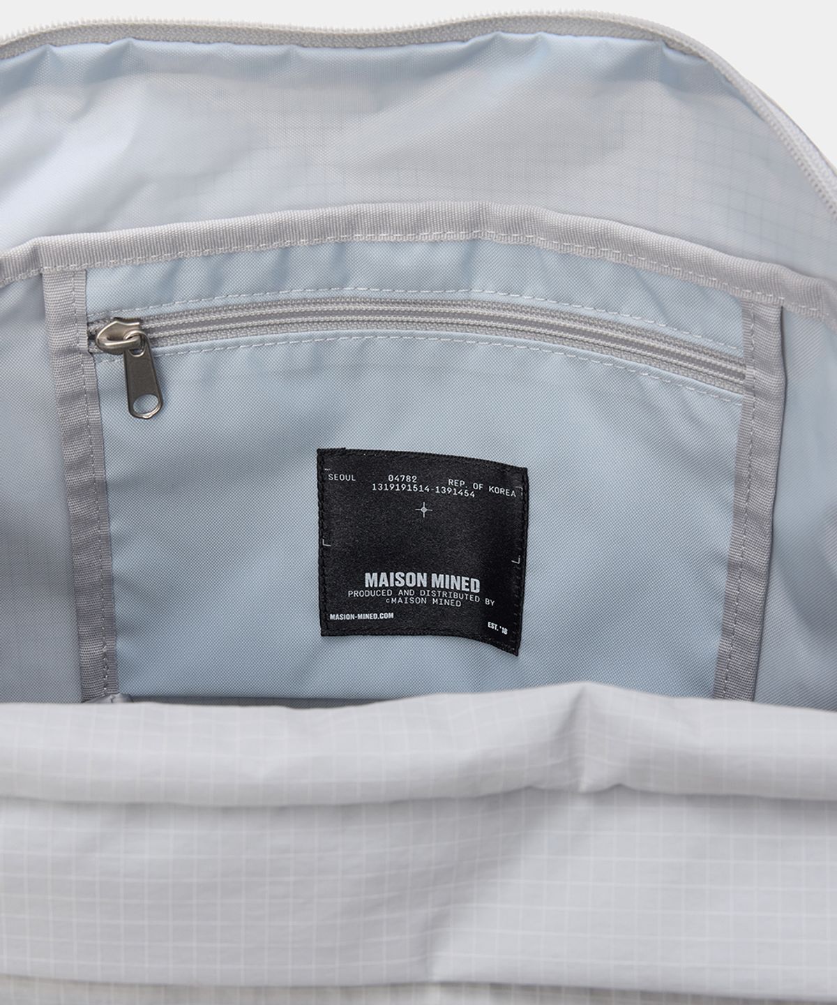 메종미네드(MAISON MINED) NYLON CROSS BAG LIGHT GRAY