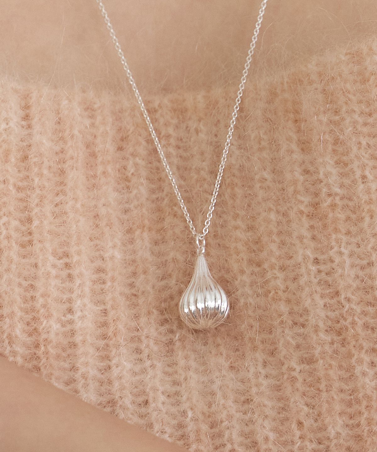 바이위켄드(BYWEEKEND) Bulb necklace