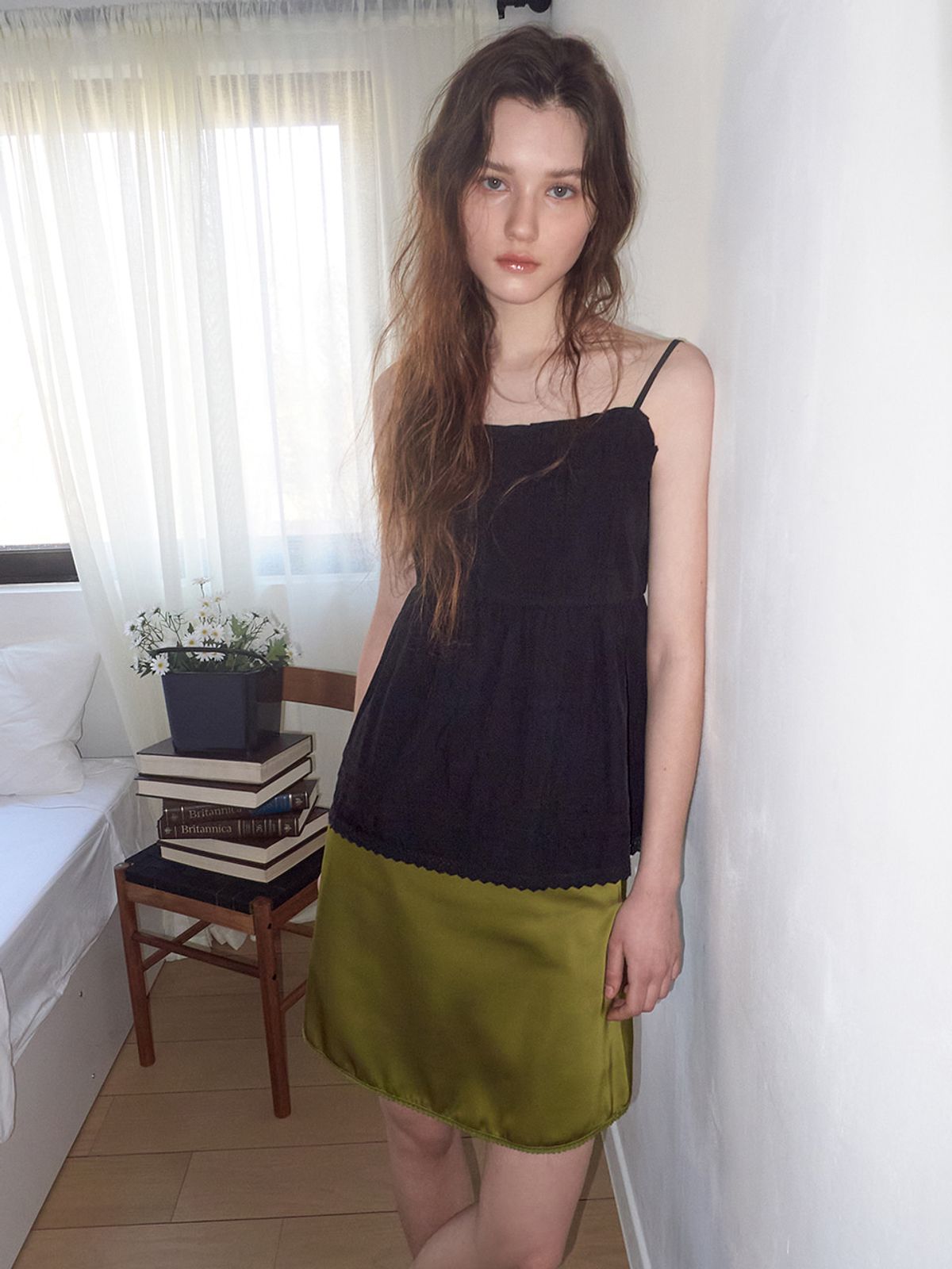 에트몽(ETMON) Pintuck Sleeveless Blouse, Black