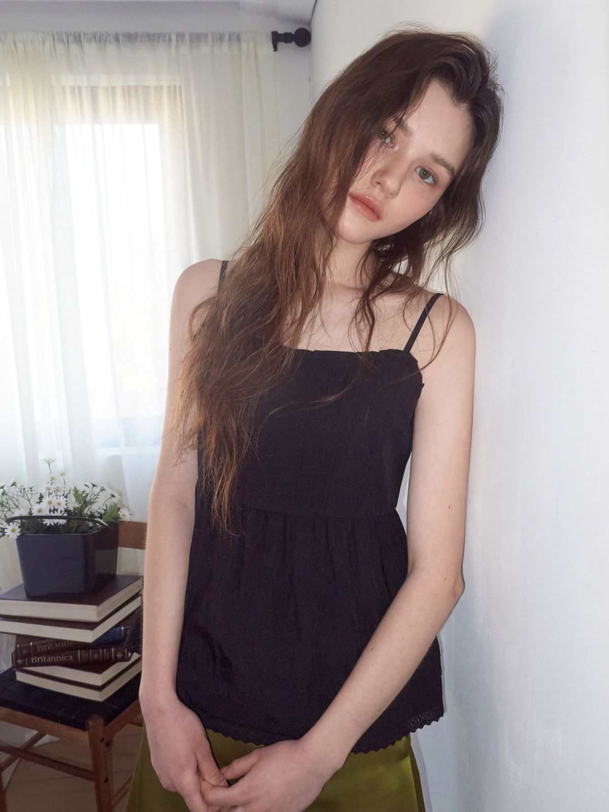 에트몽(ETMON) Pintuck Sleeveless Blouse, Black