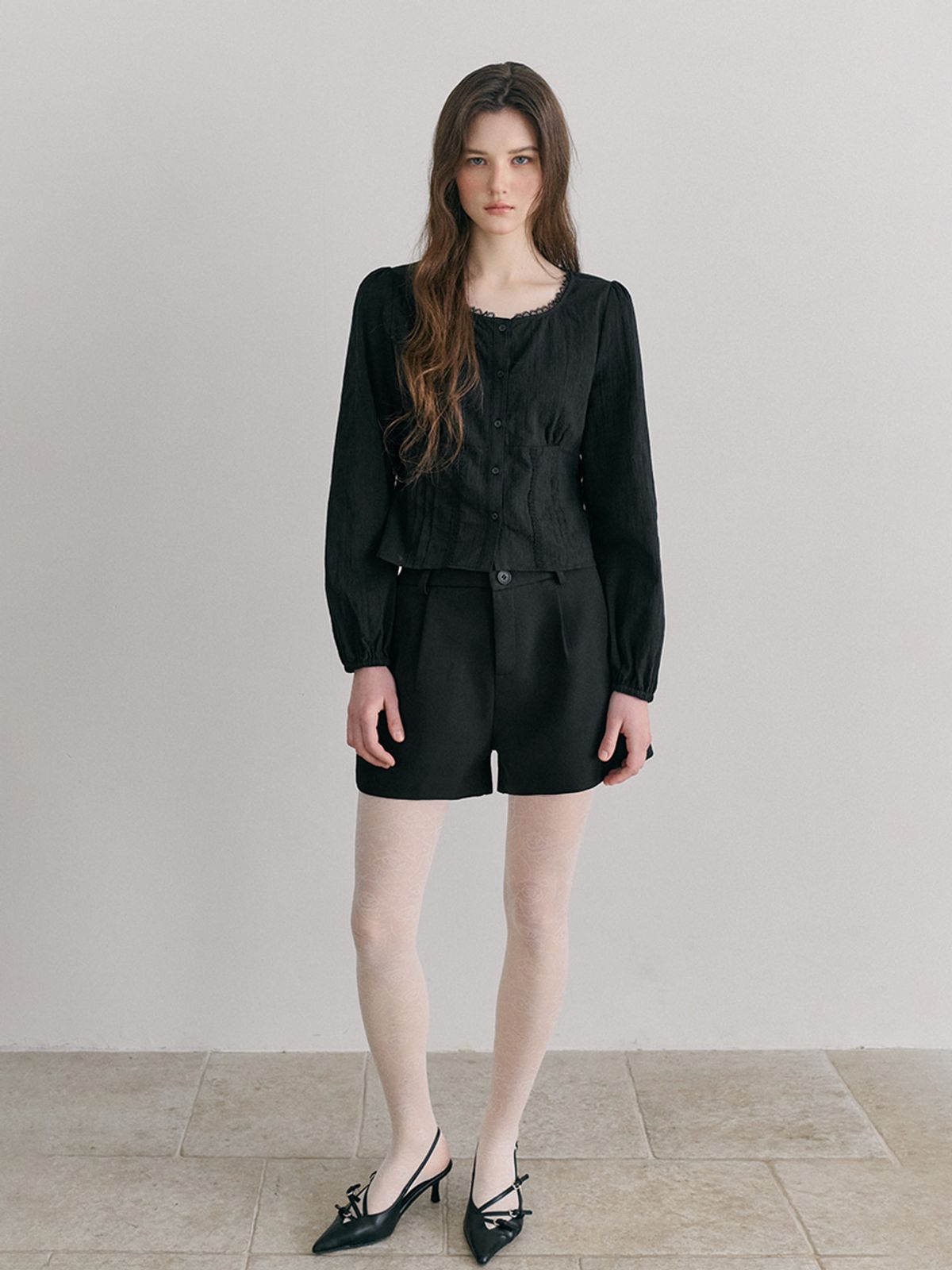 에트몽(ETMON) Lace Pintuck Shirring Blouse, Black