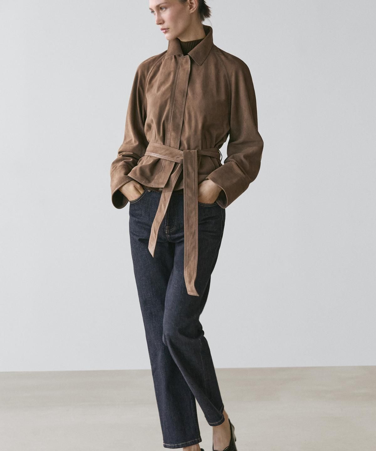 마시모두띠(MASSIMO DUTTI) 벨티드 스웨이드 레더 재킷