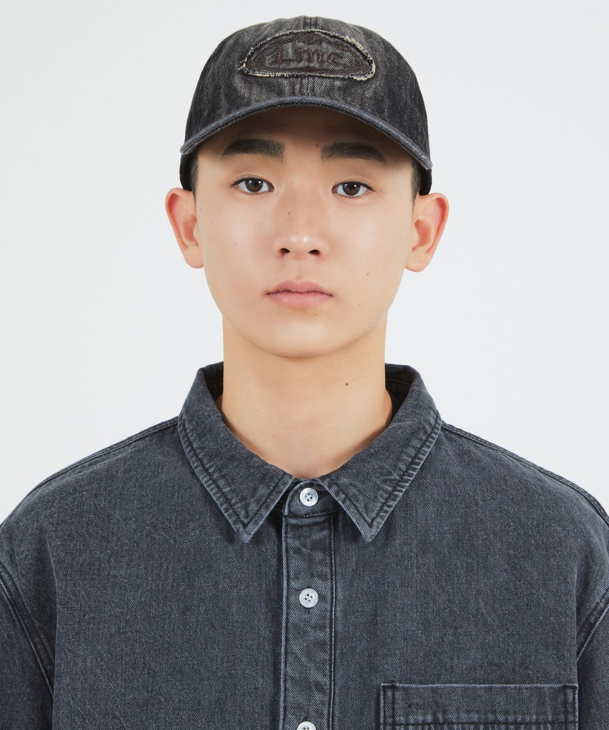 엘엠씨(LMC) WASHED DENIM GOTHIC OVAL 6PANEL CAP blue