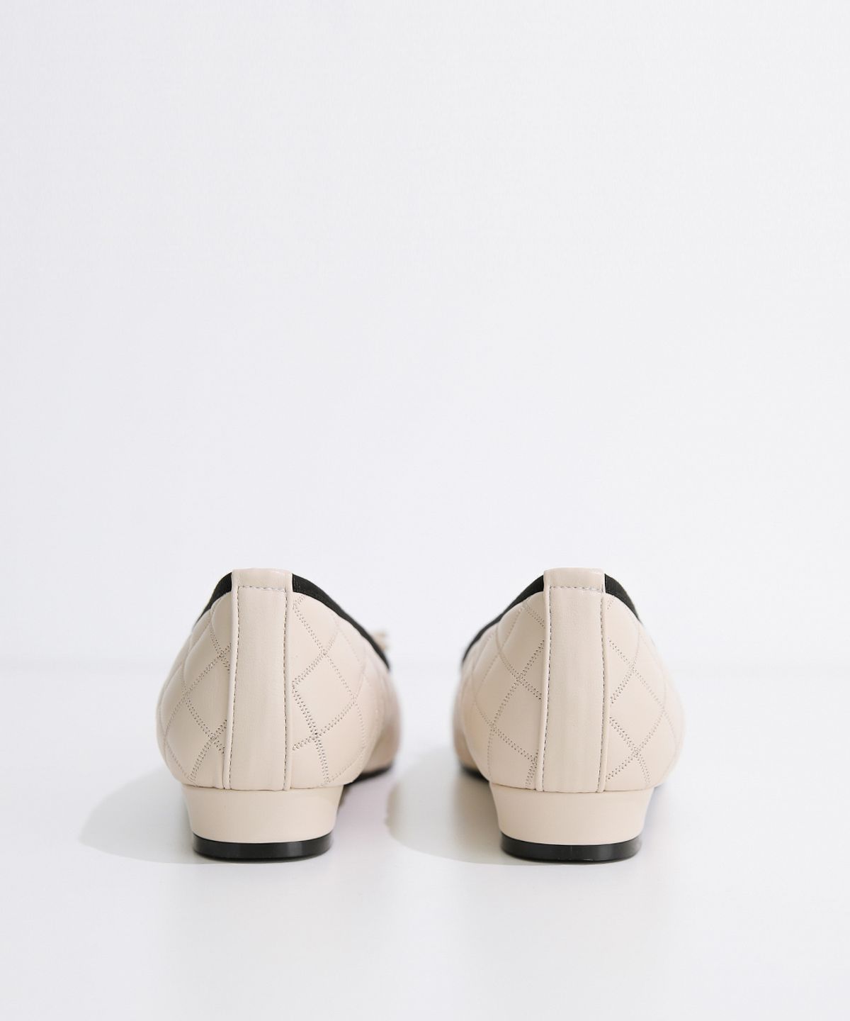 로제니크(ROSENICK) 네일레 라운드 투톤 퀄팅 리본플랫 (2cm/3colors)