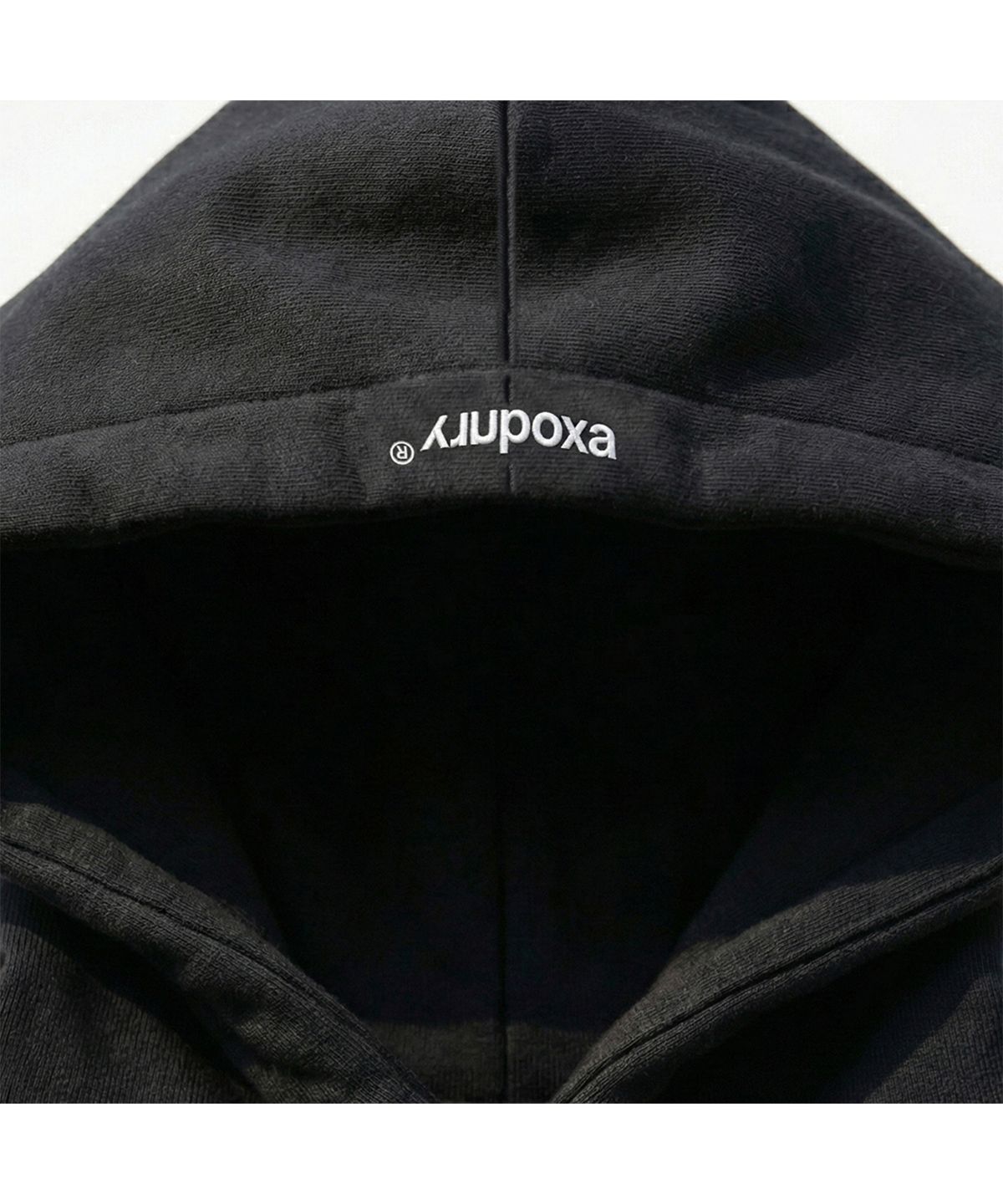 엑스트라오디너리(EXTRAORDINARY) EX APPLIQUE HOODIE BLACK
