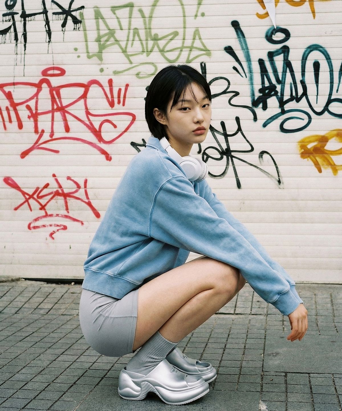랑가주망(LENGAGEMENT) AGIR Salt-Washed Crop Polo Sweatshirt (Light Blue)