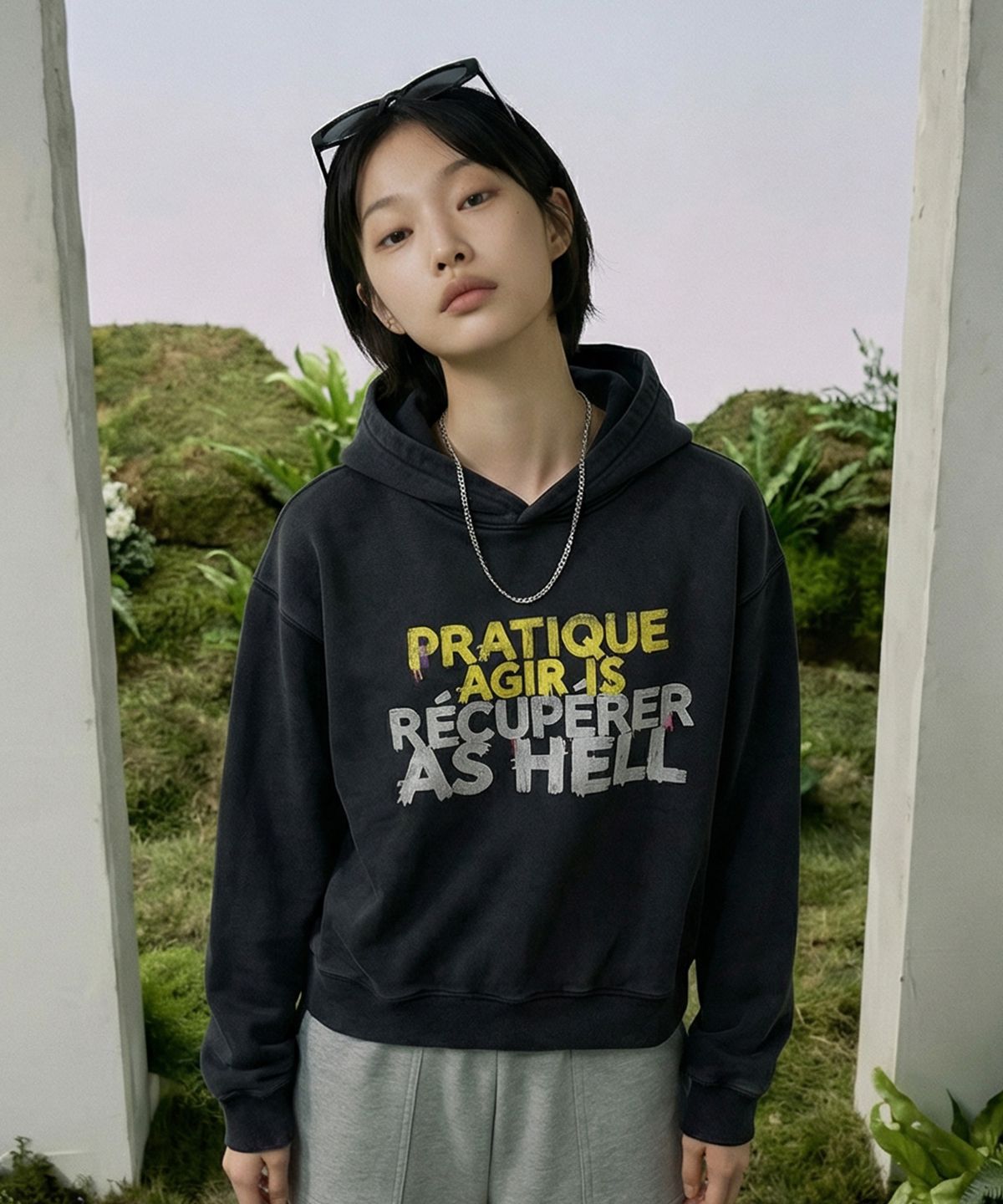 랑가주망(LENGAGEMENT) Hell-Raising Salt-Washed Crop Hooded T-Shirt (Black)