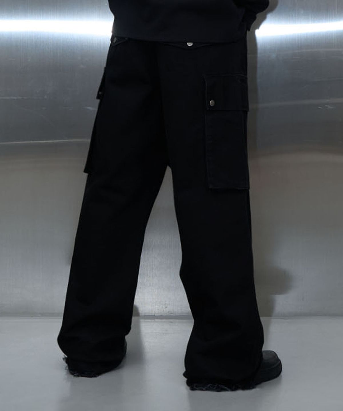 피치블랙(PITCHBLACK) SIDE POCKET PANTS (Z BLACK)
