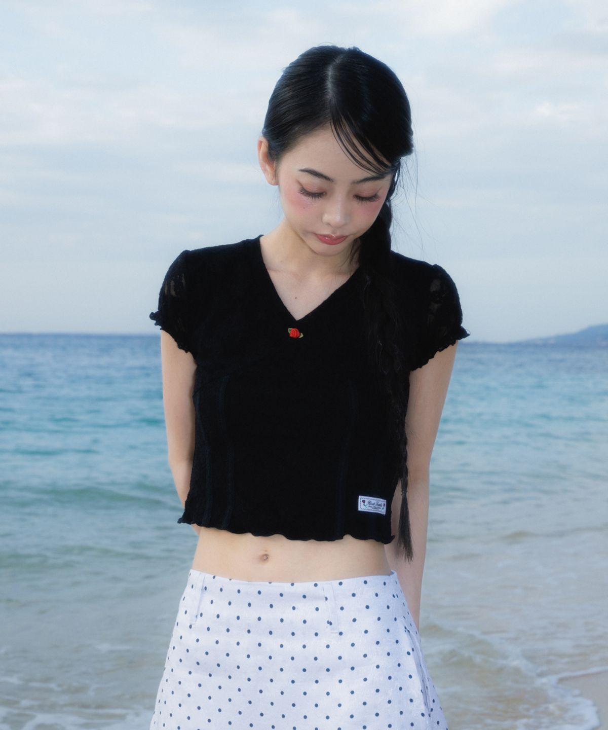 로제프란츠(ROSEFRANTZ) Rose Lace Slim T-shirt [Black]