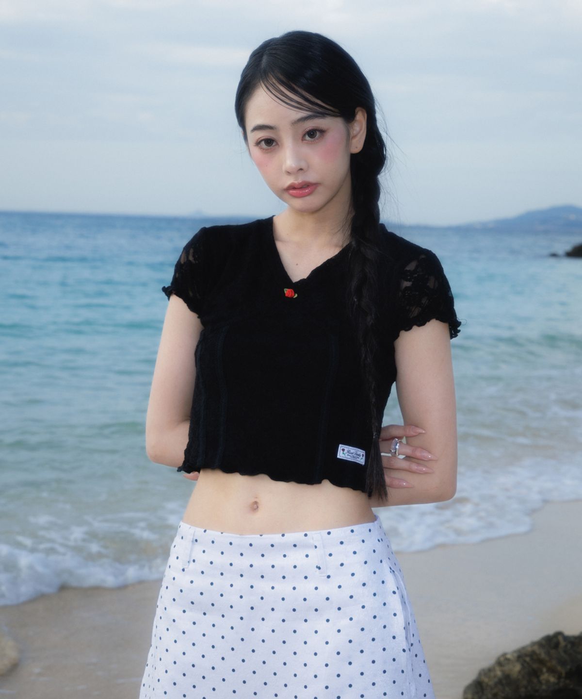 로제프란츠(ROSEFRANTZ) Rose Lace Slim T-shirt [Black]