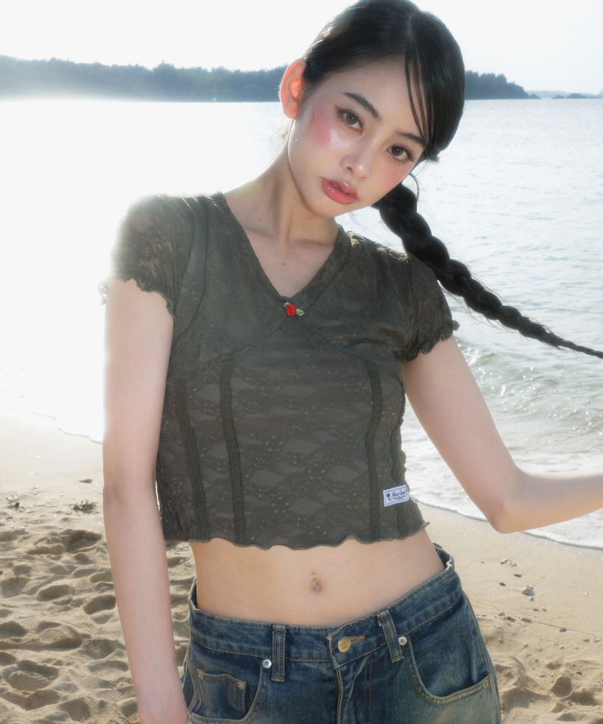 로제프란츠(ROSEFRANTZ) Rose Lace Slim T-shirt [Khaki]