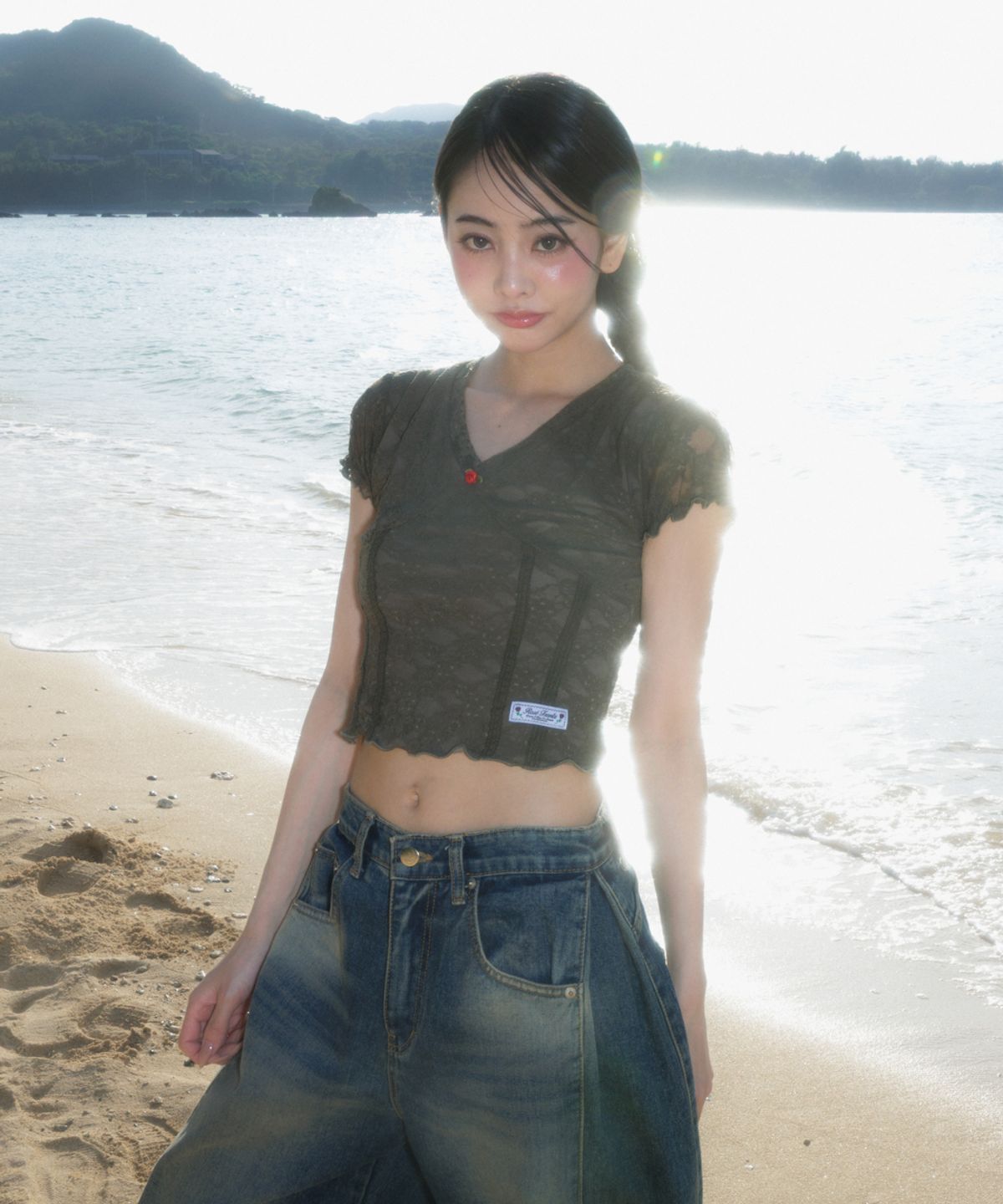 로제프란츠(ROSEFRANTZ) Rose Lace Slim T-shirt [Khaki]