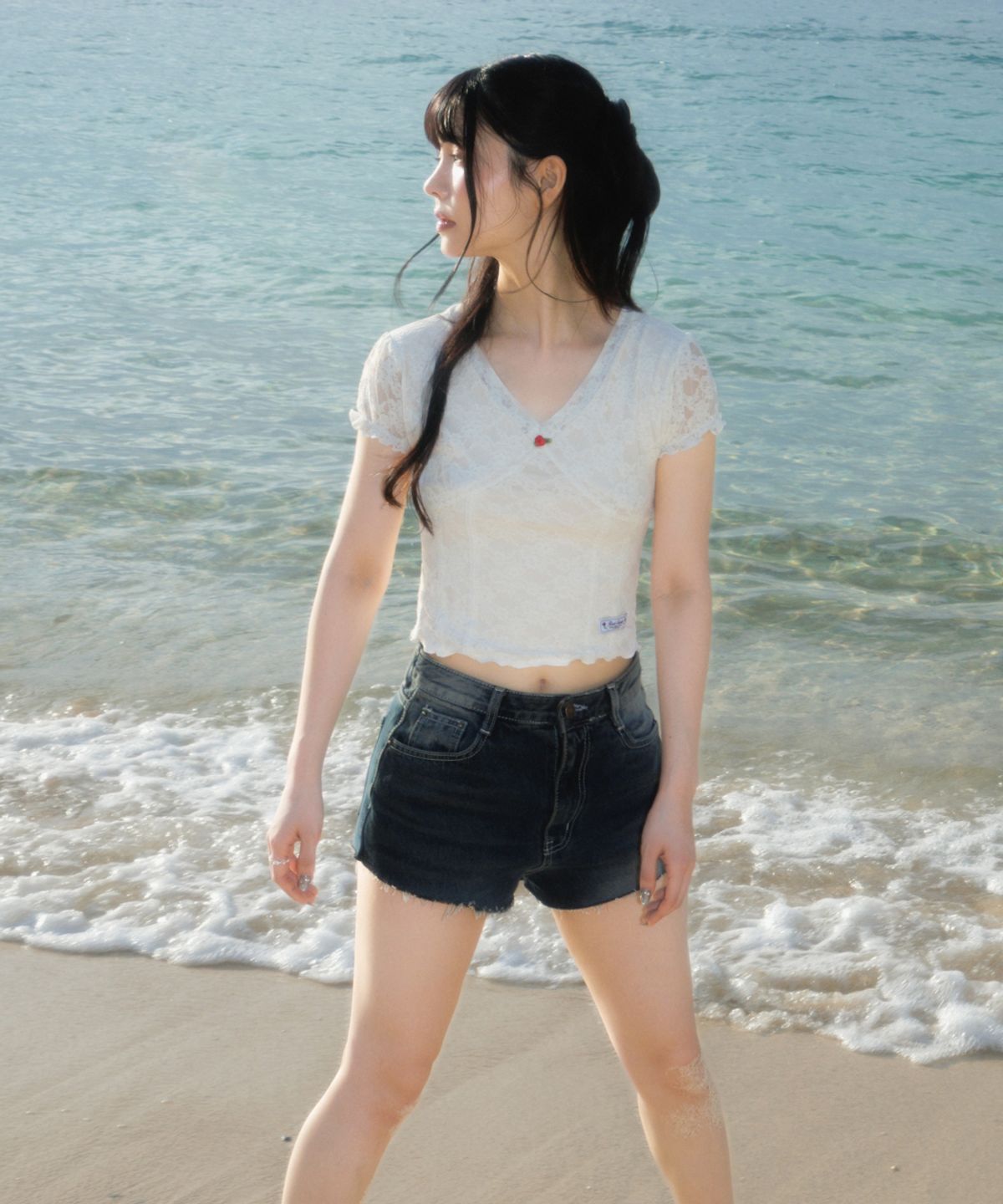로제프란츠(ROSEFRANTZ) Rose Lace Slim T-shirt [Ivory]