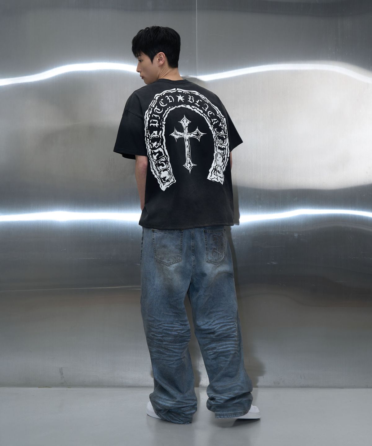 피치블랙(PITCHBLACK) OIL WASHED DENIM PANTS (WASHED BLUE)