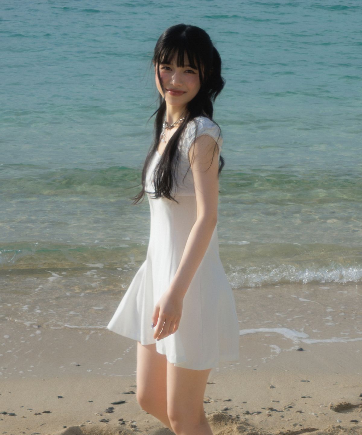 로제프란츠(ROSEFRANTZ) Flower Punching Mini Dress [Ivory]