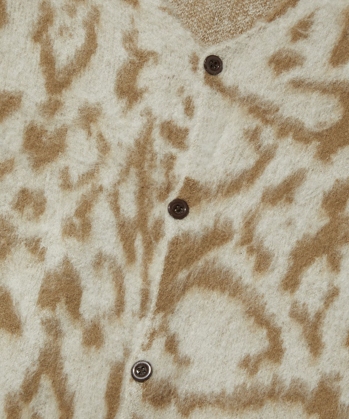 스웨이드(SUADE) PATTERN FUZZY CARDIGAN [BEIGE]