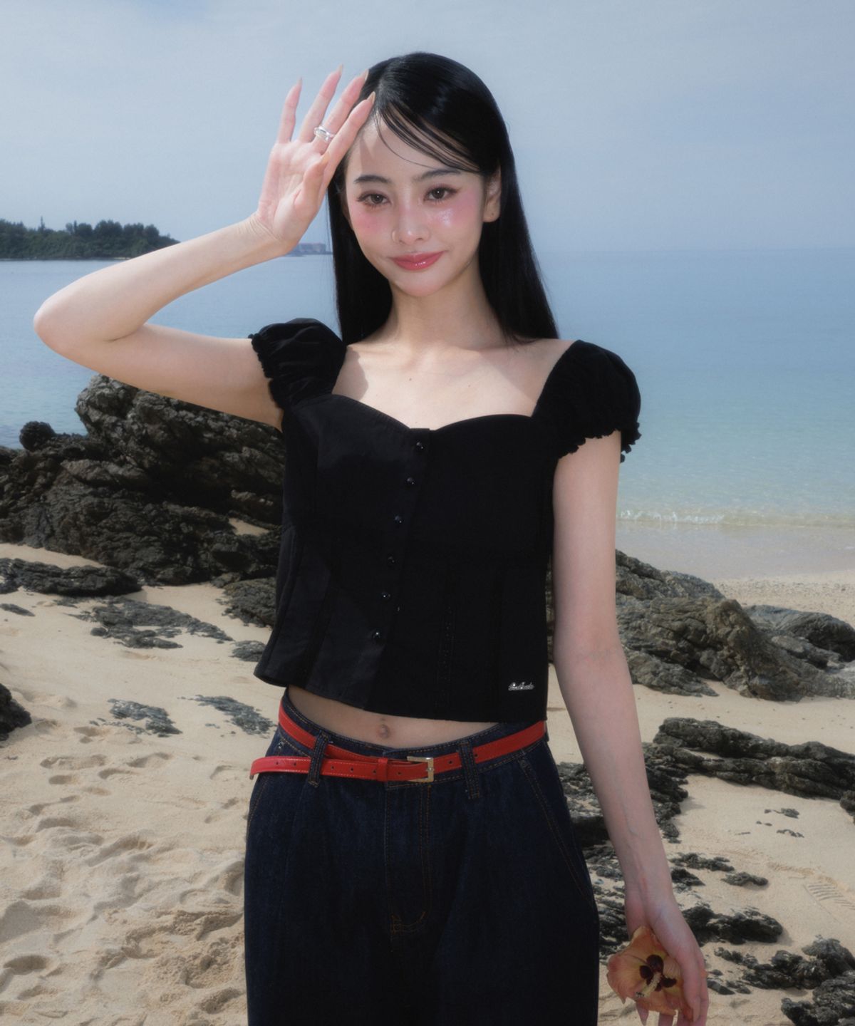 로제프란츠(ROSEFRANTZ) Lace Shirring Crop Blouse [Black]