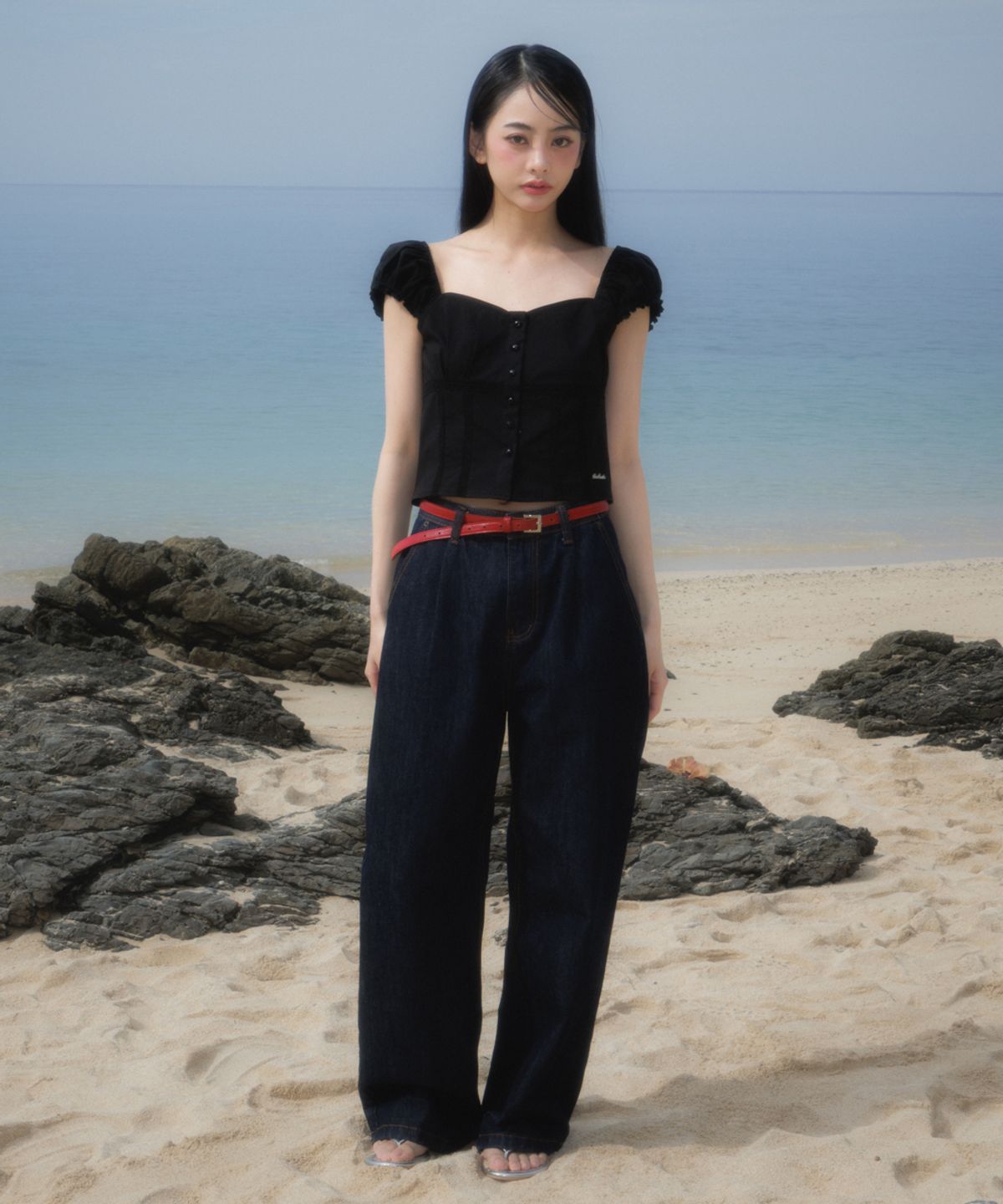 로제프란츠(ROSEFRANTZ) Lace Shirring Crop Blouse [Black]