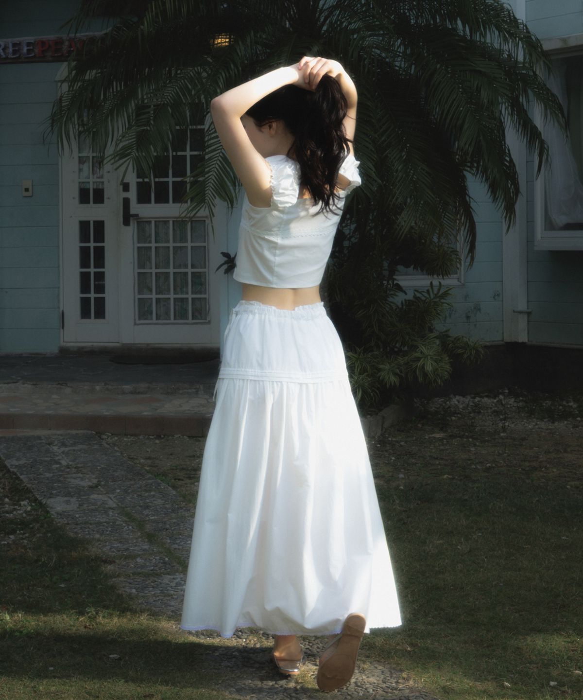로제프란츠(ROSEFRANTZ) Lace Shirring Crop Blouse [Ivory]