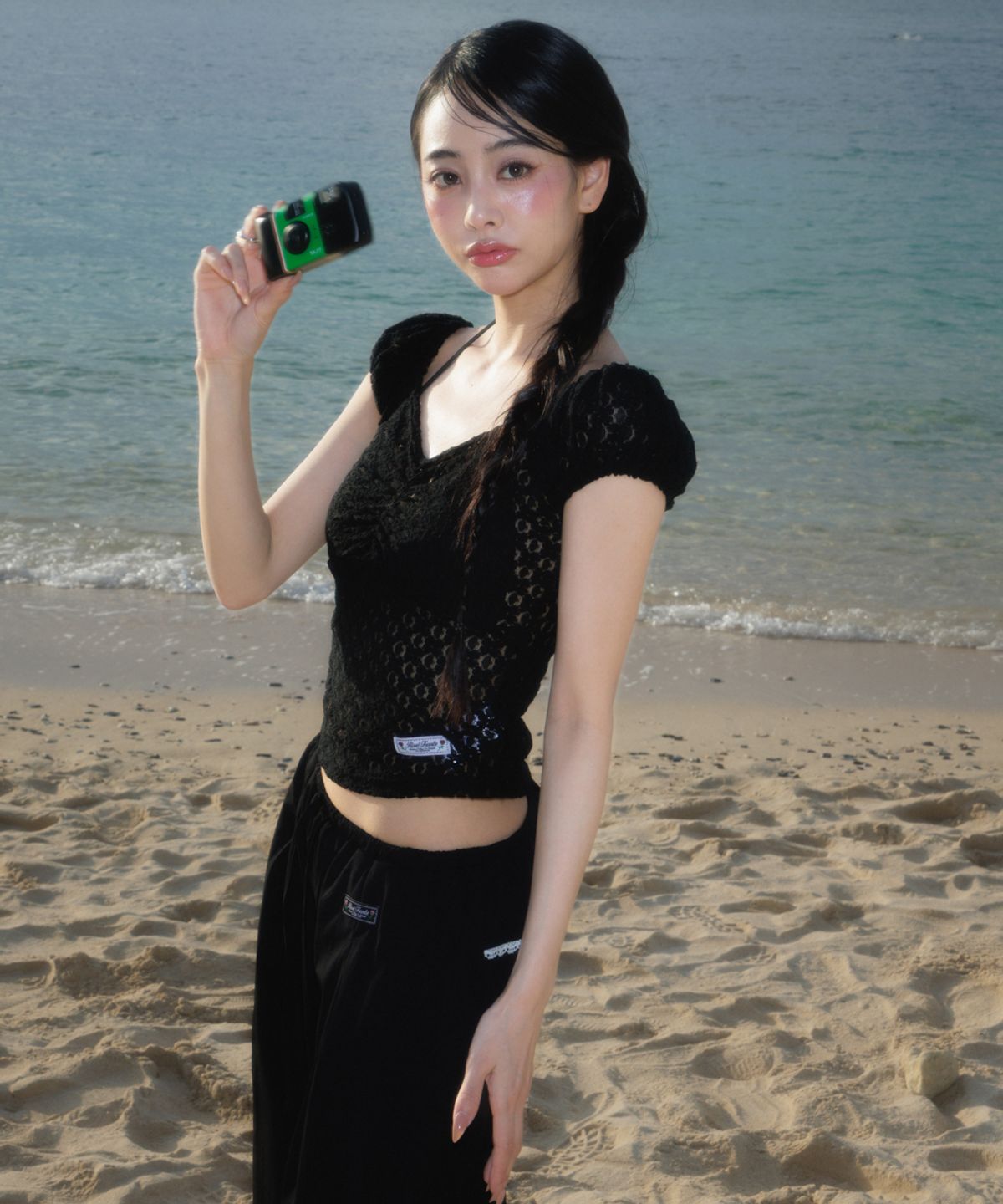 로제프란츠(ROSEFRANTZ) Lace Shirring Crop T-shirt [Black]
