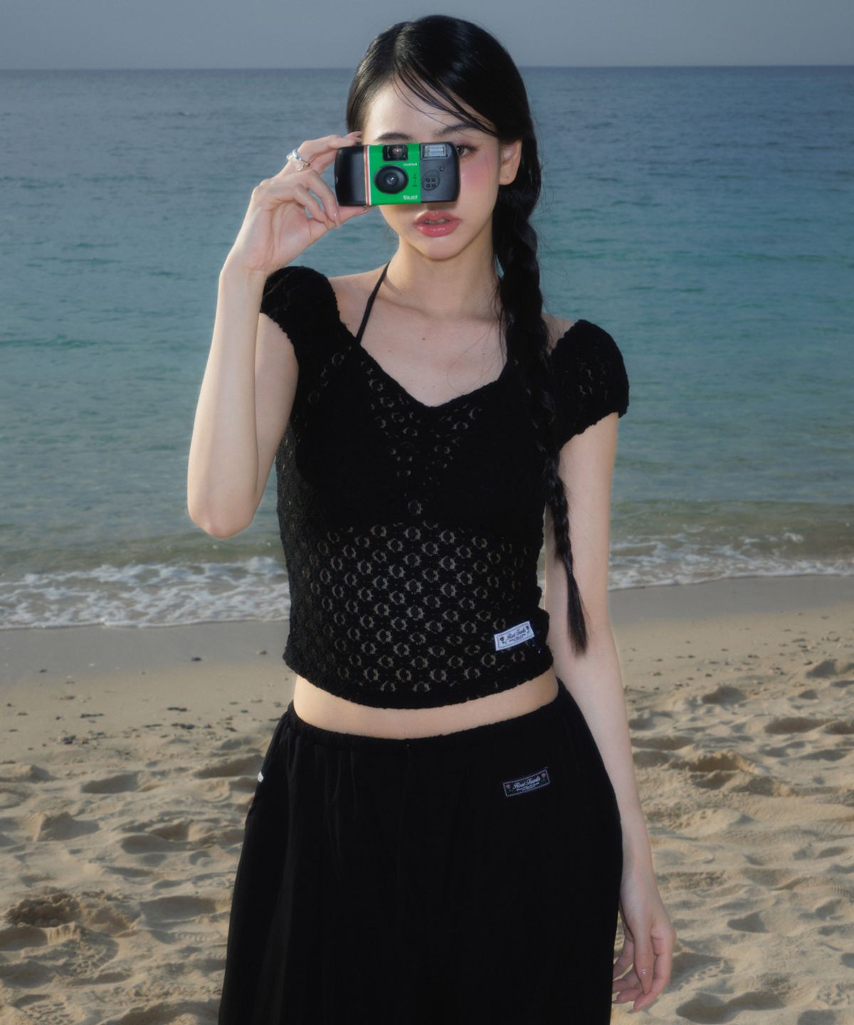 로제프란츠(ROSEFRANTZ) Lace Shirring Crop T-shirt [Black]