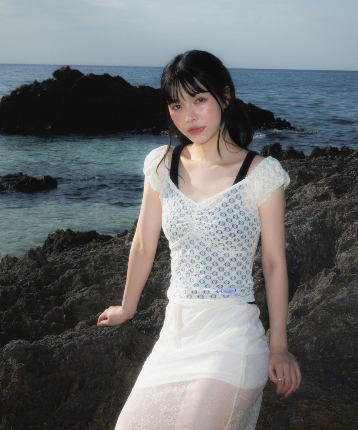 로제프란츠(ROSEFRANTZ) Lace Shirring Crop T-shirt [Cream]