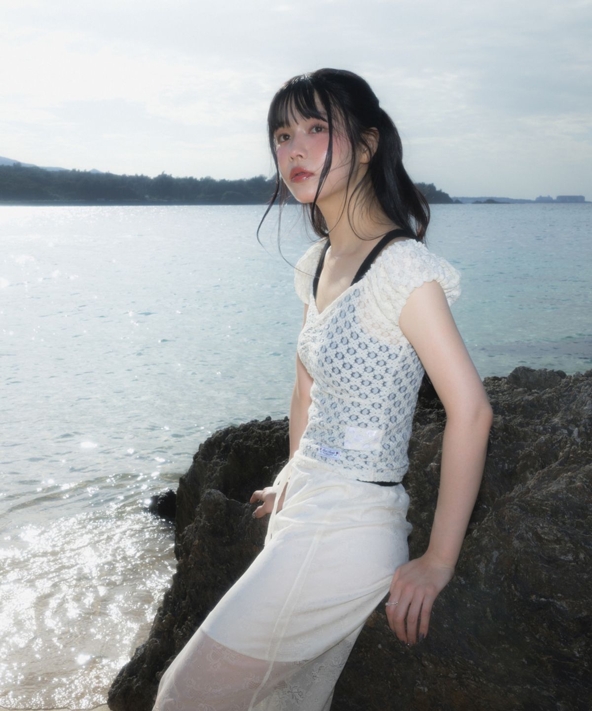 로제프란츠(ROSEFRANTZ) Lace Shirring Crop T-shirt [Cream]