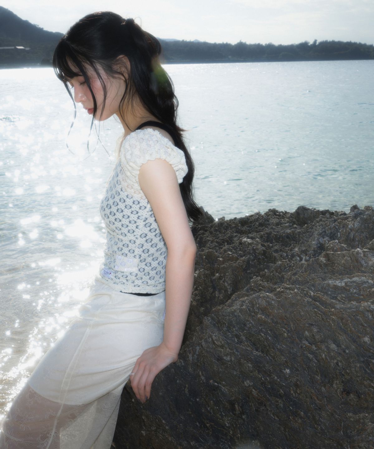 로제프란츠(ROSEFRANTZ) Lace Shirring Crop T-shirt [Cream]