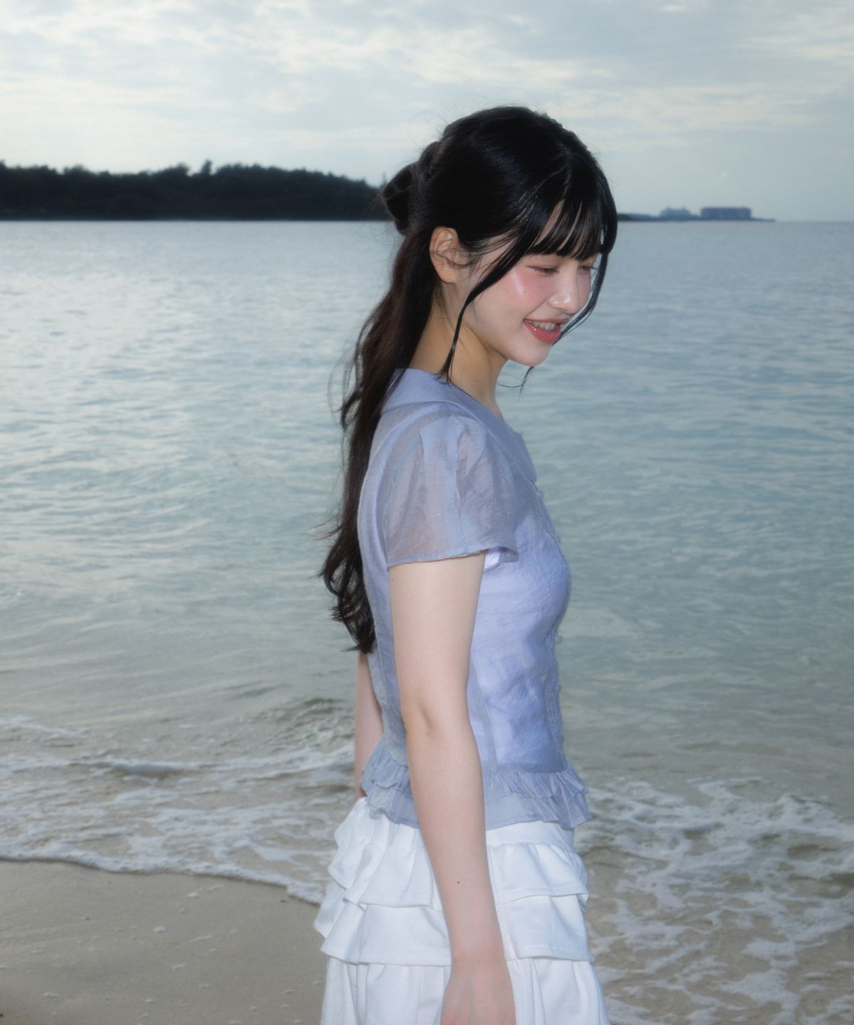 로제프란츠(ROSEFRANTZ) See-through Pleat Short Sleeved Blouse [Sky Blue]