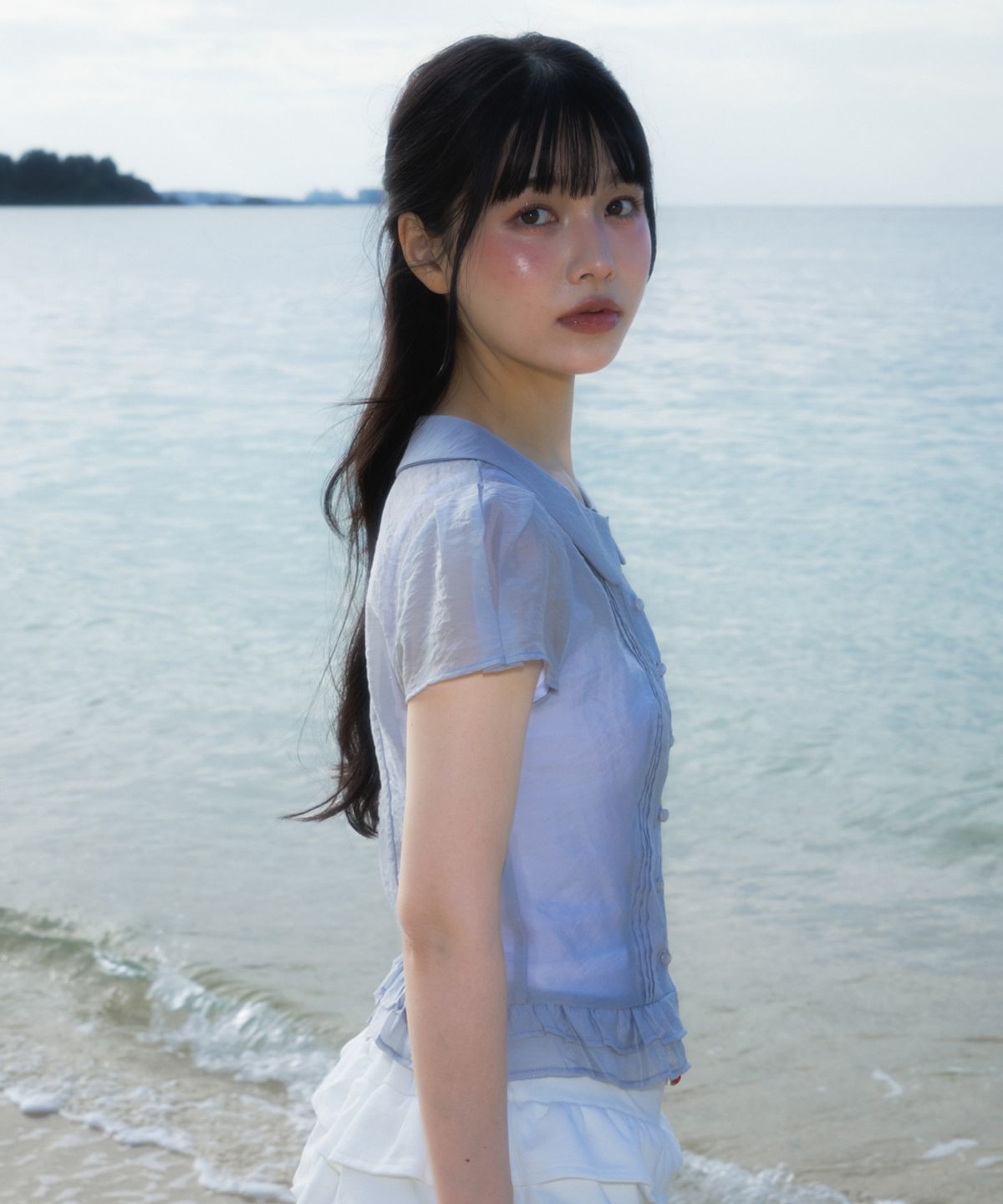 로제프란츠(ROSEFRANTZ) See-through Pleat Short Sleeved Blouse [Sky Blue]