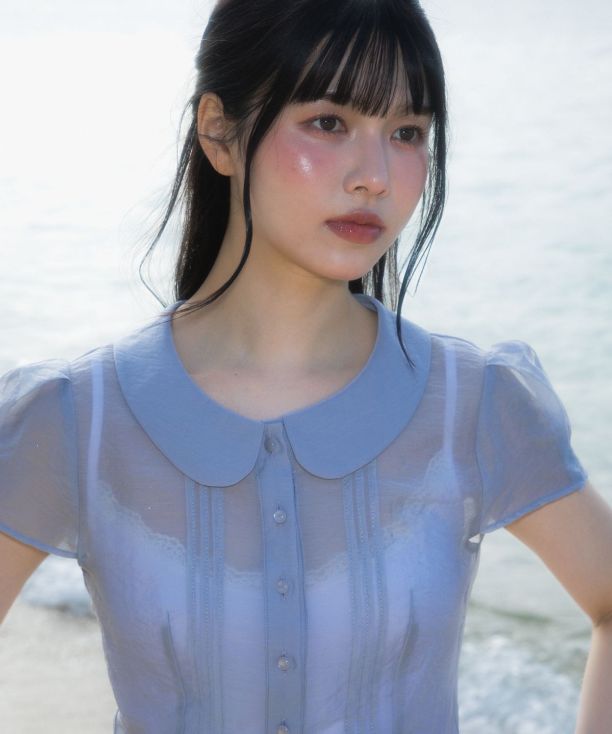 로제프란츠(ROSEFRANTZ) See-through Pleat Short Sleeved Blouse [Sky Blue]