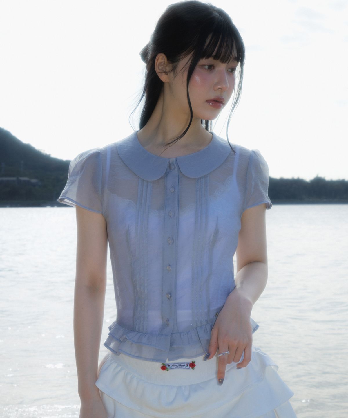 로제프란츠(ROSEFRANTZ) See-through Pleat Short Sleeved Blouse [Sky Blue]