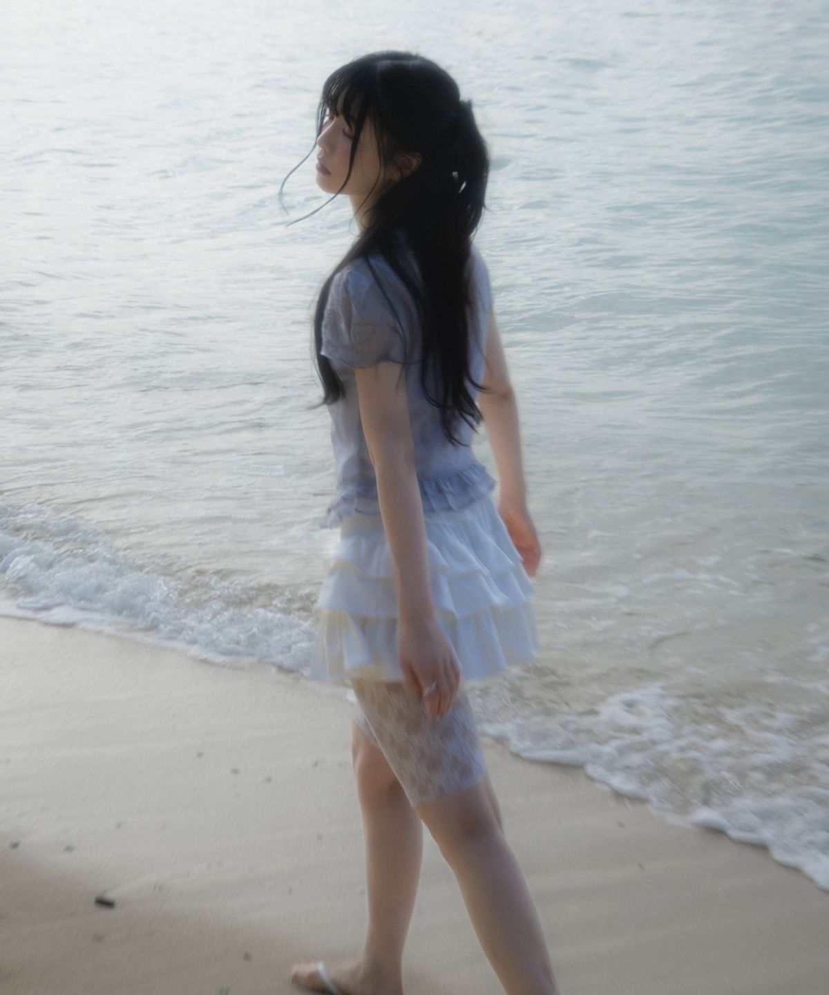 로제프란츠(ROSEFRANTZ) See-through Pleat Short Sleeved Blouse [Sky Blue]